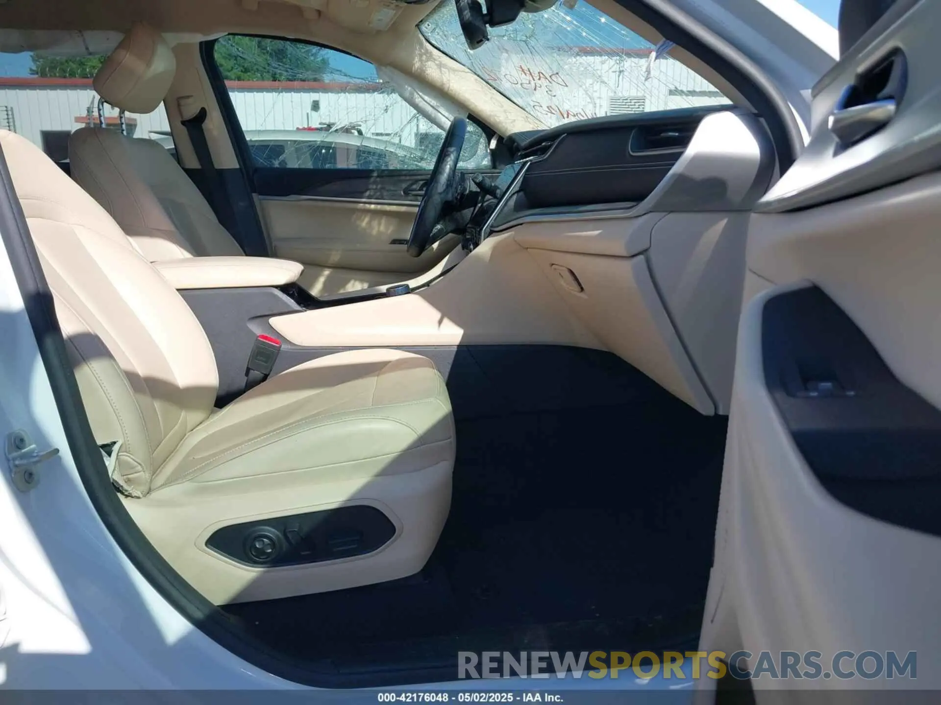 5 fotografías del automóvil dañado 1C4RJHBG3N8540707 JEEP GRAND CHEROKEE 2022