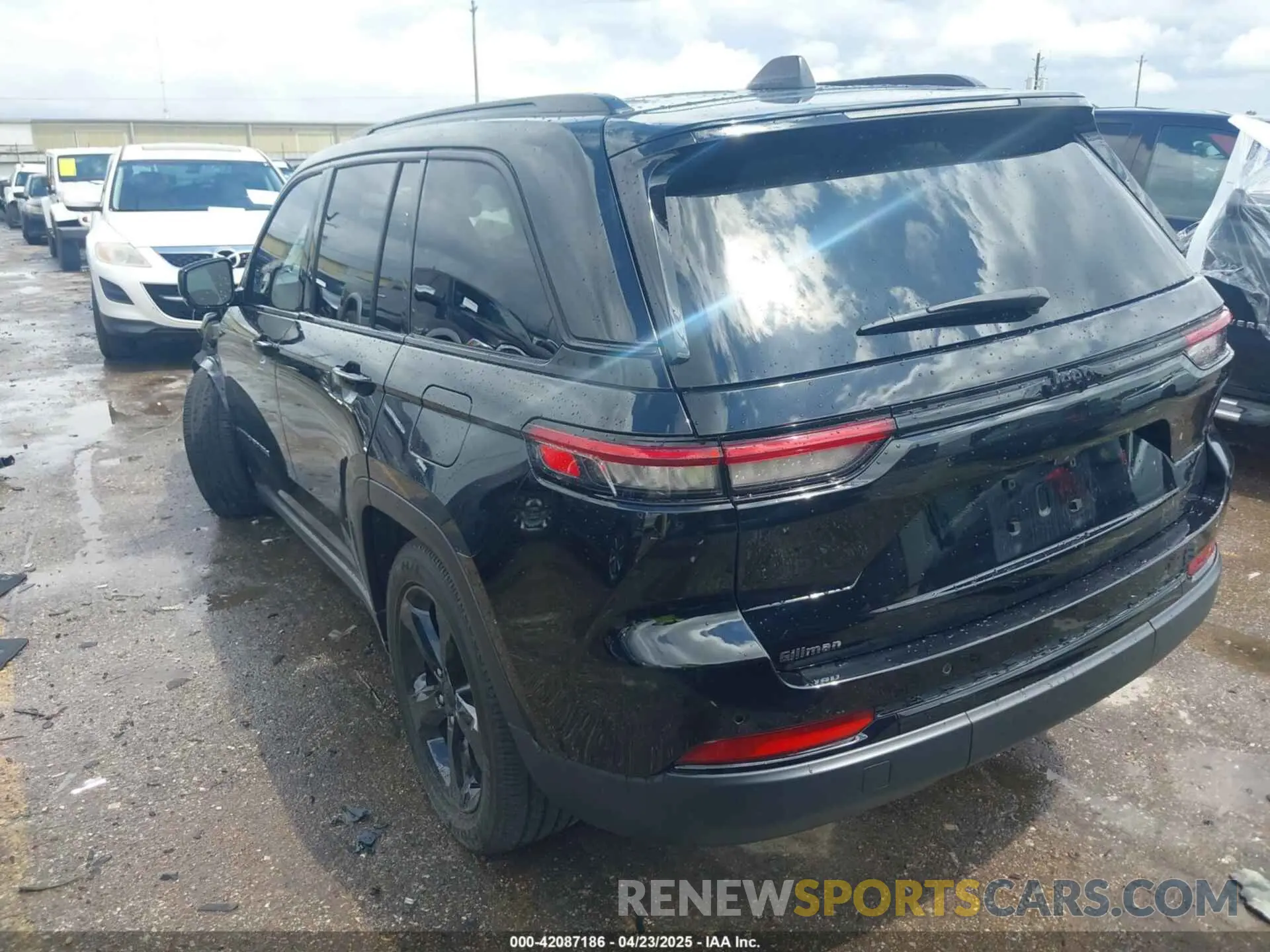 3 fotografías del automóvil dañado 1C4RJGAG5PC648354 JEEP GRAND CHEROKEE 2023