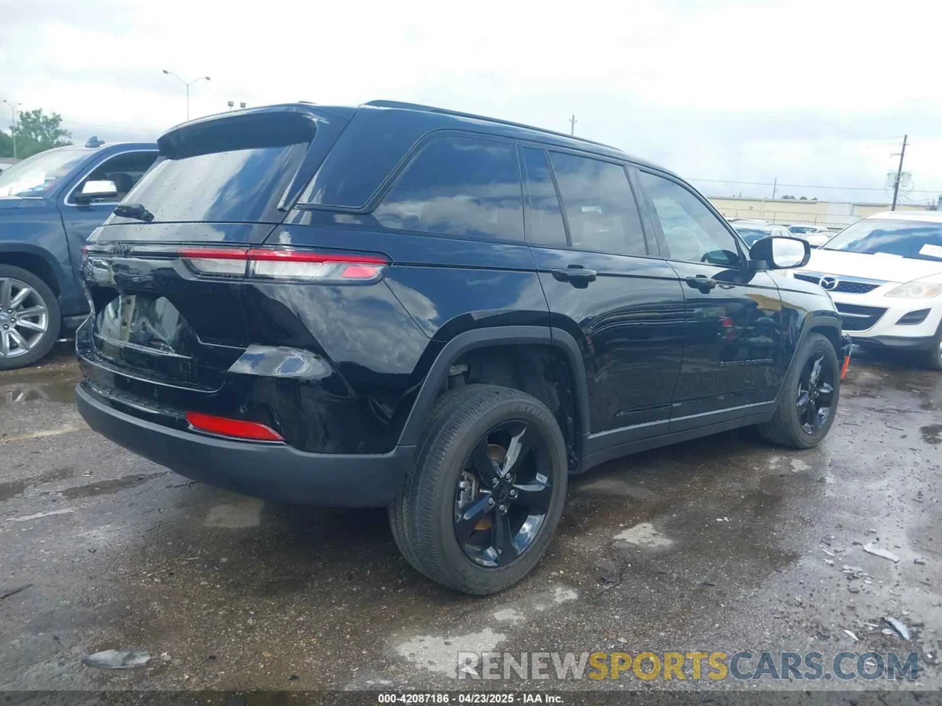 4 fotografías del automóvil dañado 1C4RJGAG5PC648354 JEEP GRAND CHEROKEE 2023