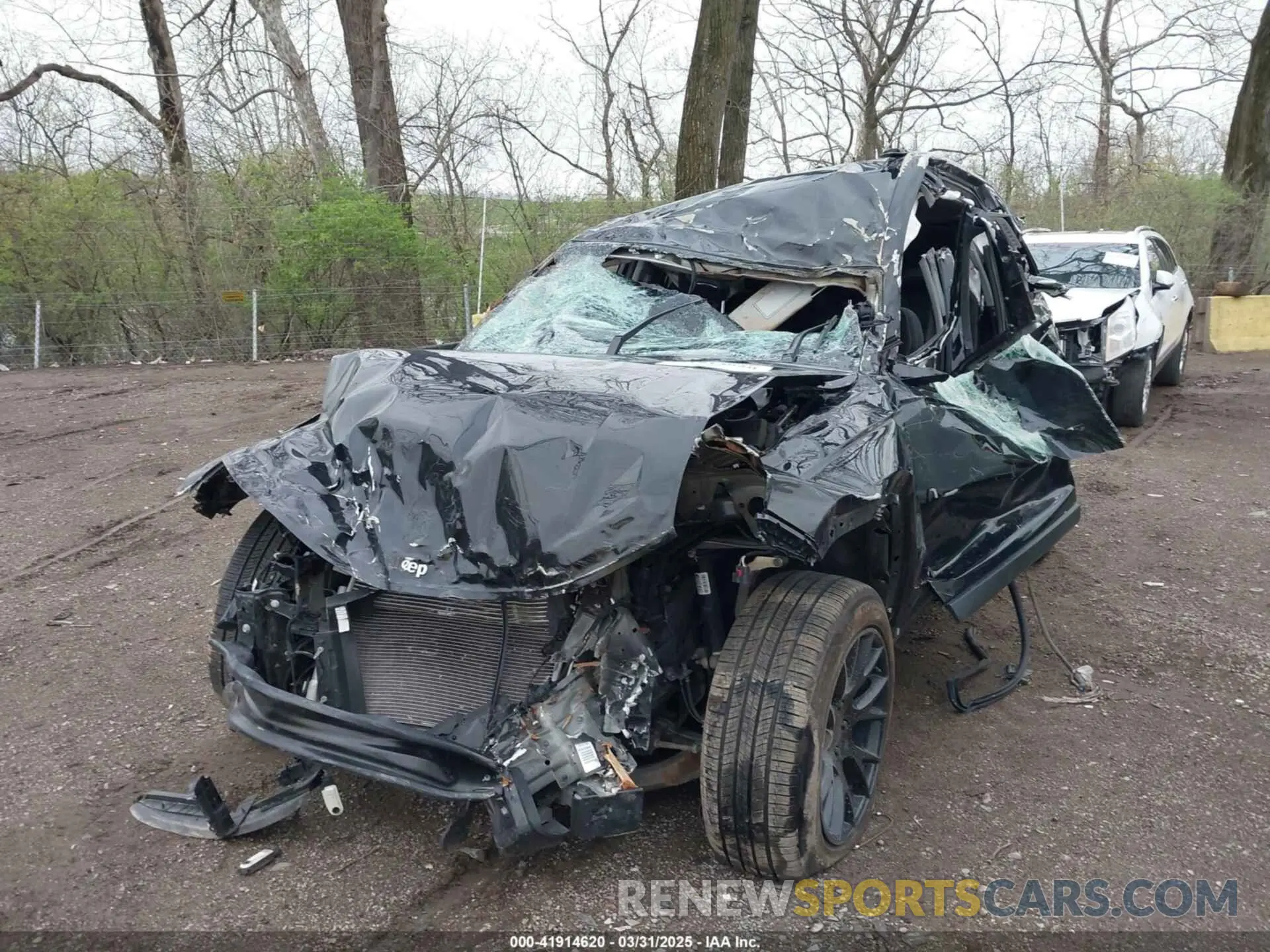 2 fotografías del automóvil dañado 1C4RJGAGXPC564210 JEEP GRAND CHEROKEE 2023