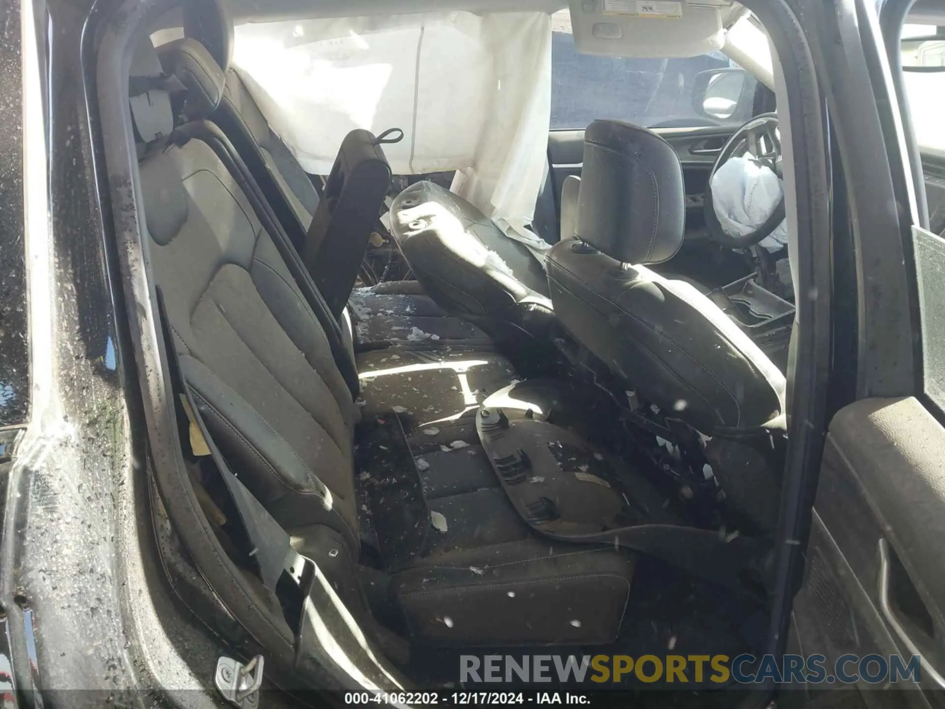 8 fotografías del automóvil dañado 1C4RJGBG0PC563940 JEEP GRAND CHEROKEE 2023