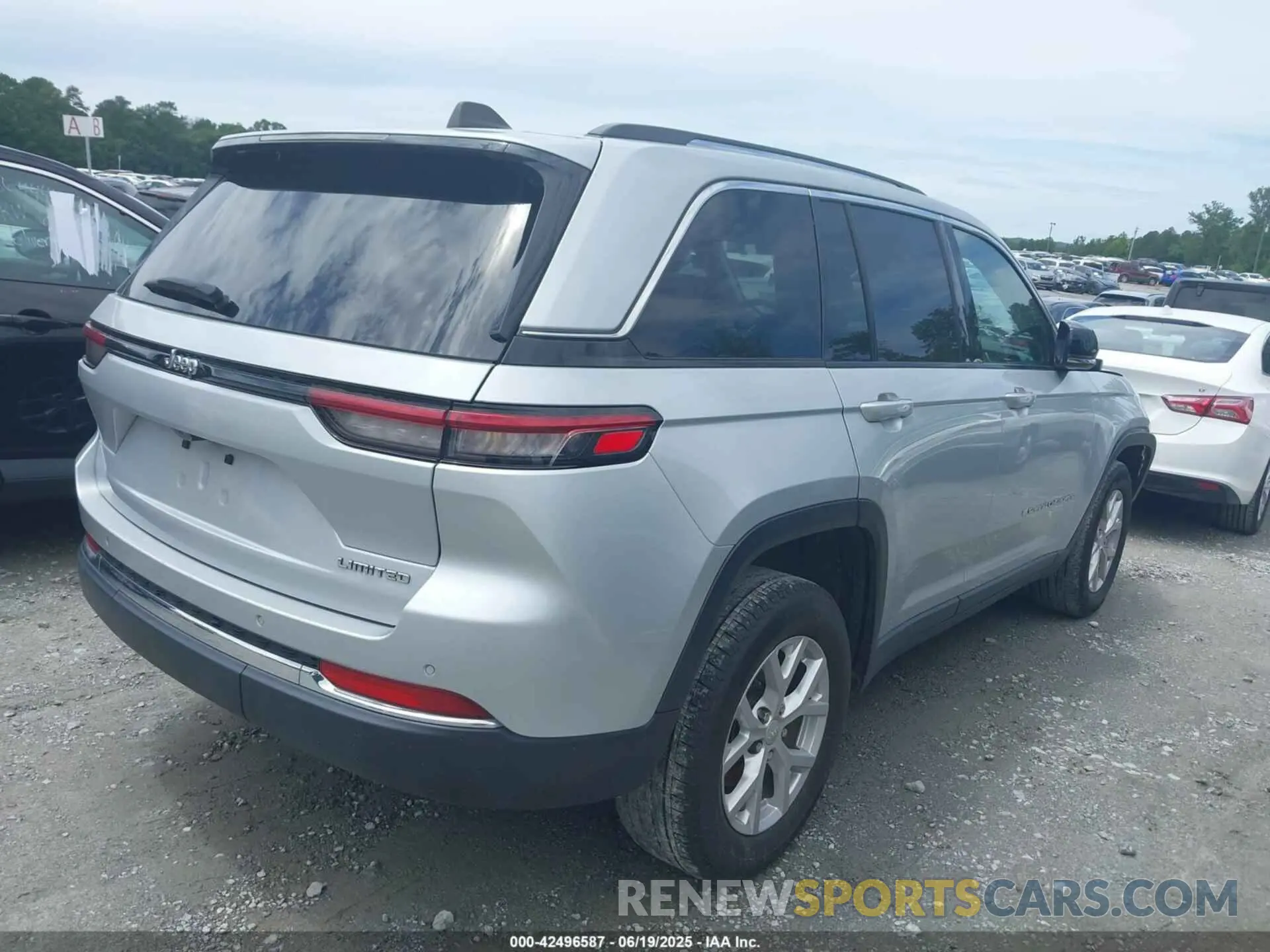 4 fotografías del automóvil dañado 1C4RJGBG1PC587289 JEEP GRAND CHEROKEE 2023