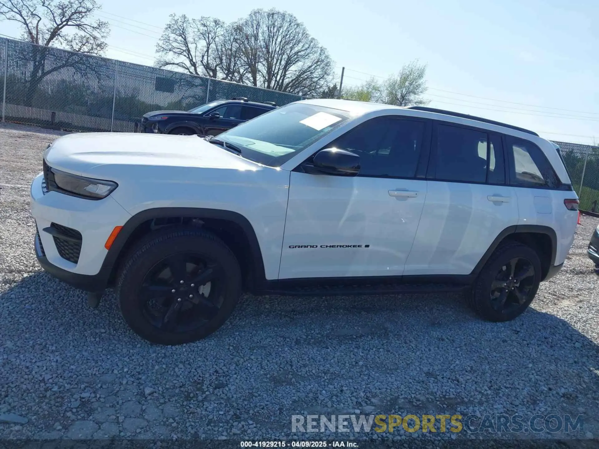 14 fotografías del automóvil dañado 1C4RJHAG1PC515399 JEEP GRAND CHEROKEE 2023