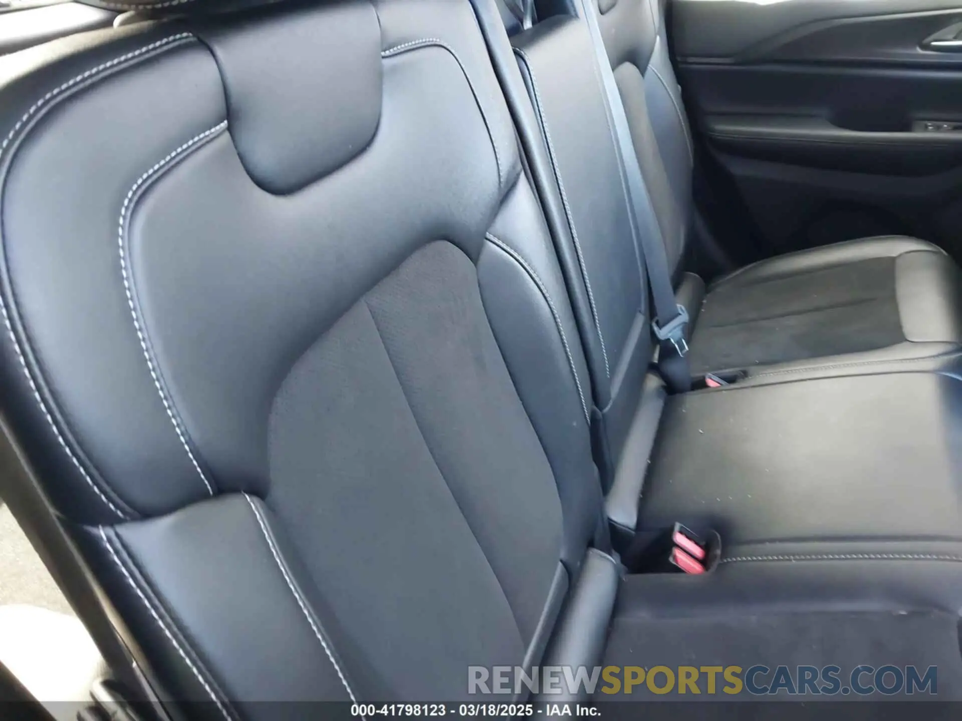 8 fotografías del automóvil dañado 1C4RJHAG3PC547500 JEEP GRAND CHEROKEE 2023