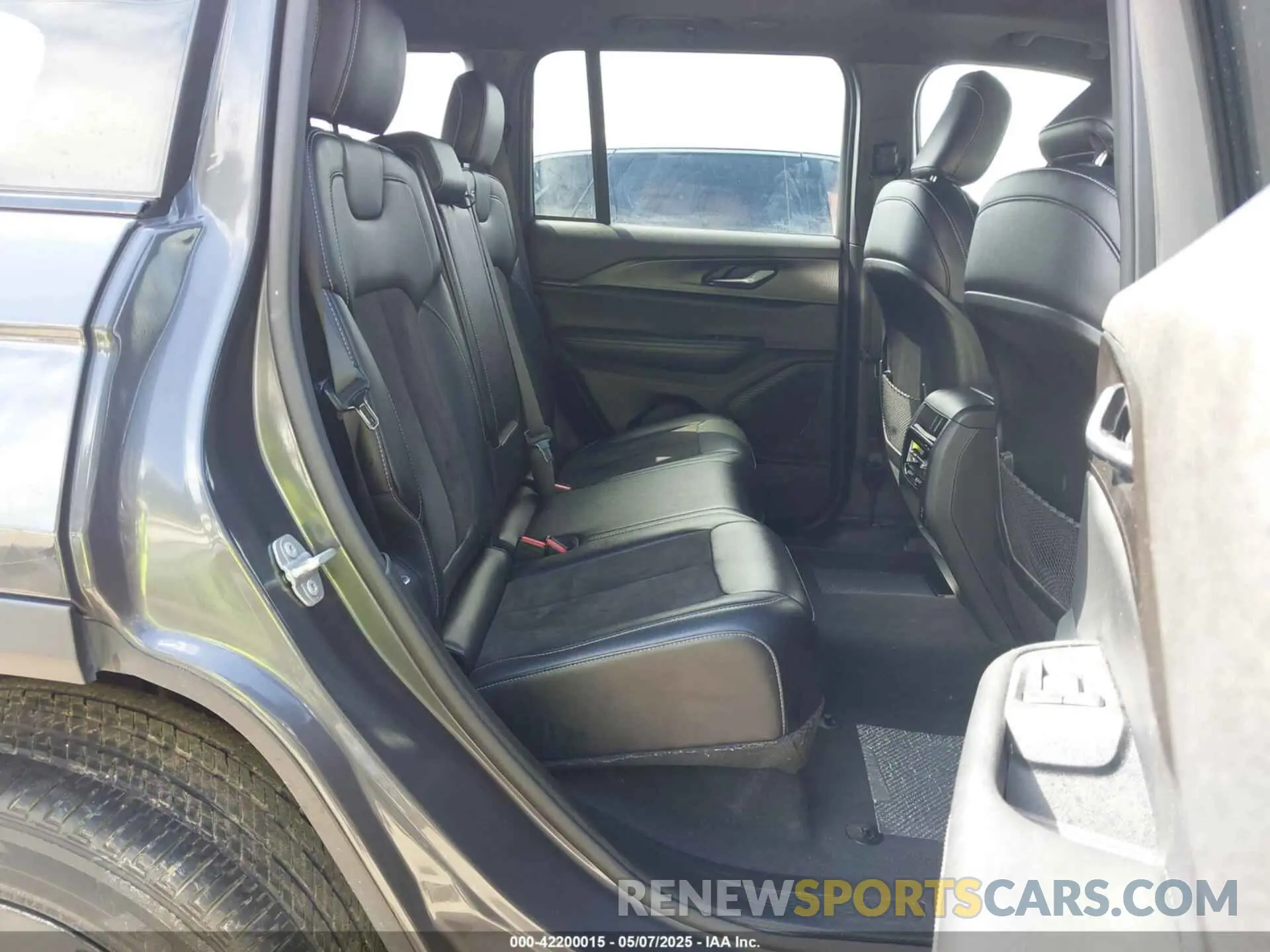 8 fotografías del automóvil dañado 1C4RJHAG6PC546003 JEEP GRAND CHEROKEE 2023