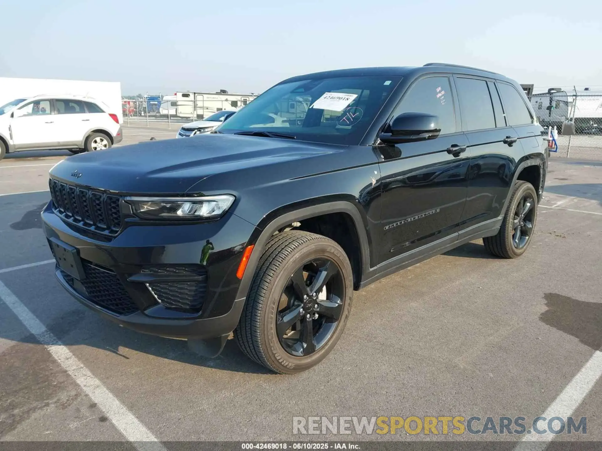2 fotografías del automóvil dañado 1C4RJHAG7PC608850 JEEP GRAND CHEROKEE 2023