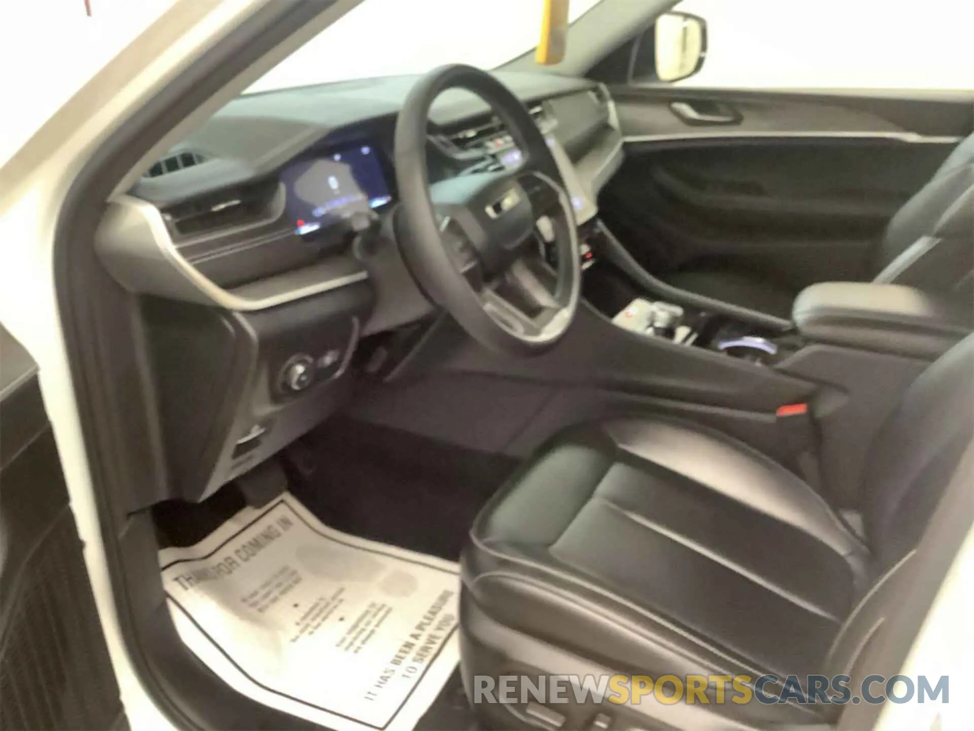 12 fotografías del automóvil dañado 1C4RJHBG6PC606635 JEEP GRAND CHEROKEE 2023