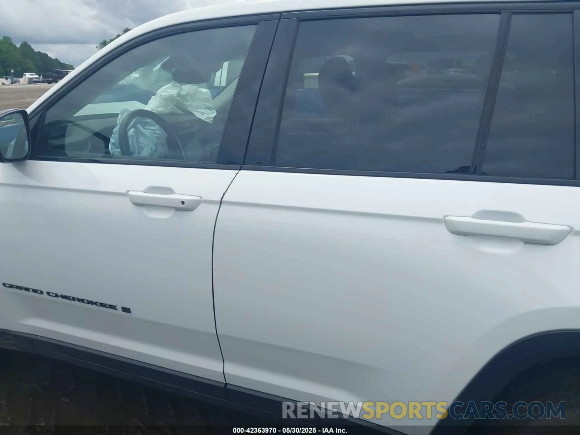 14 fotografías del automóvil dañado 1C4RJHBG9PC533387 JEEP GRAND CHEROKEE 2023