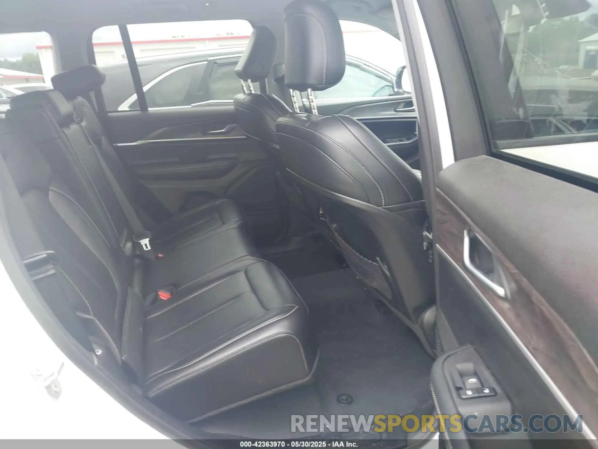 8 fotografías del automóvil dañado 1C4RJHBG9PC533387 JEEP GRAND CHEROKEE 2023