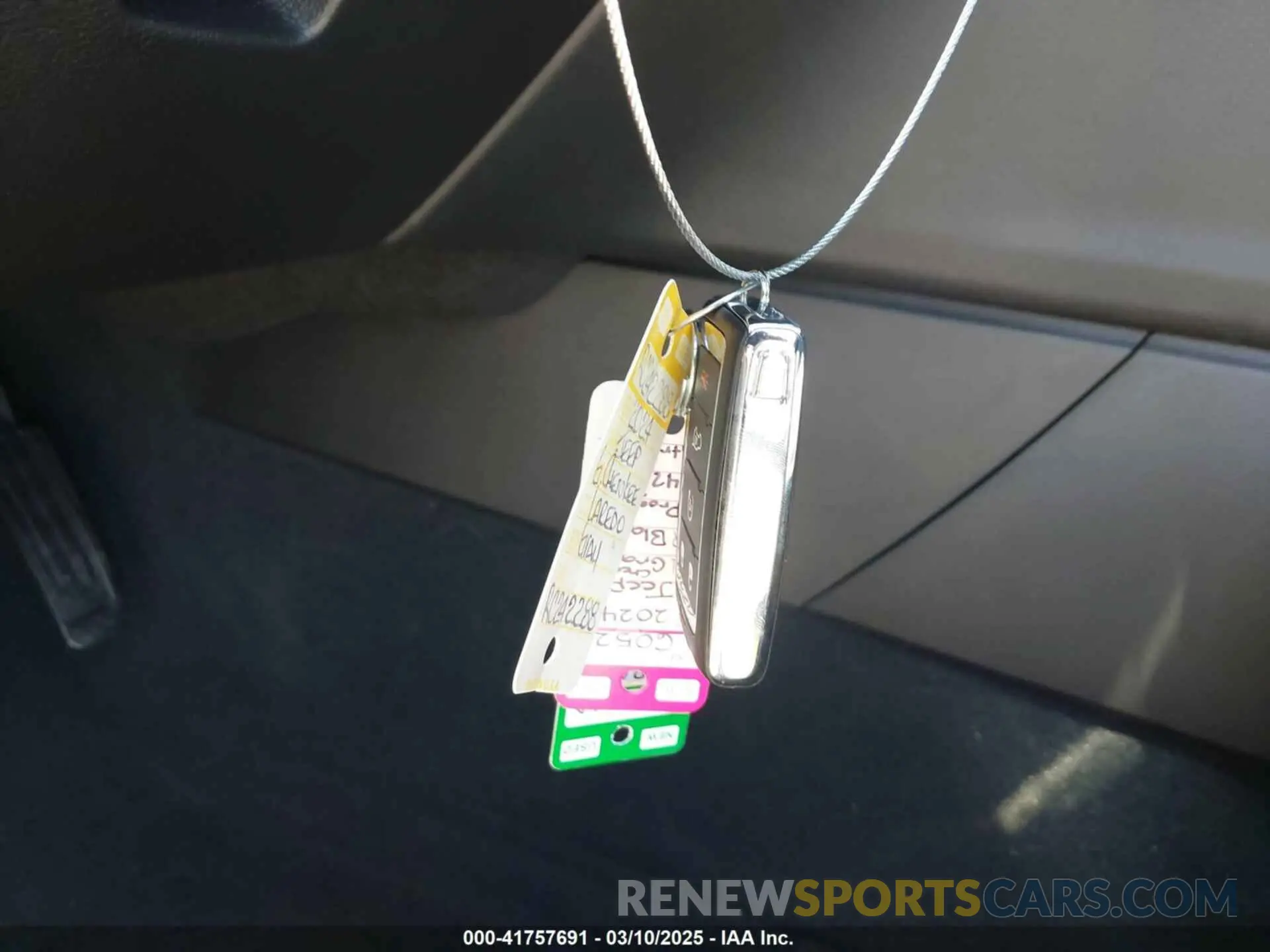 11 fotografías del automóvil dañado 1C4RJGAG0RC242288 JEEP GRAND CHEROKEE 2024
