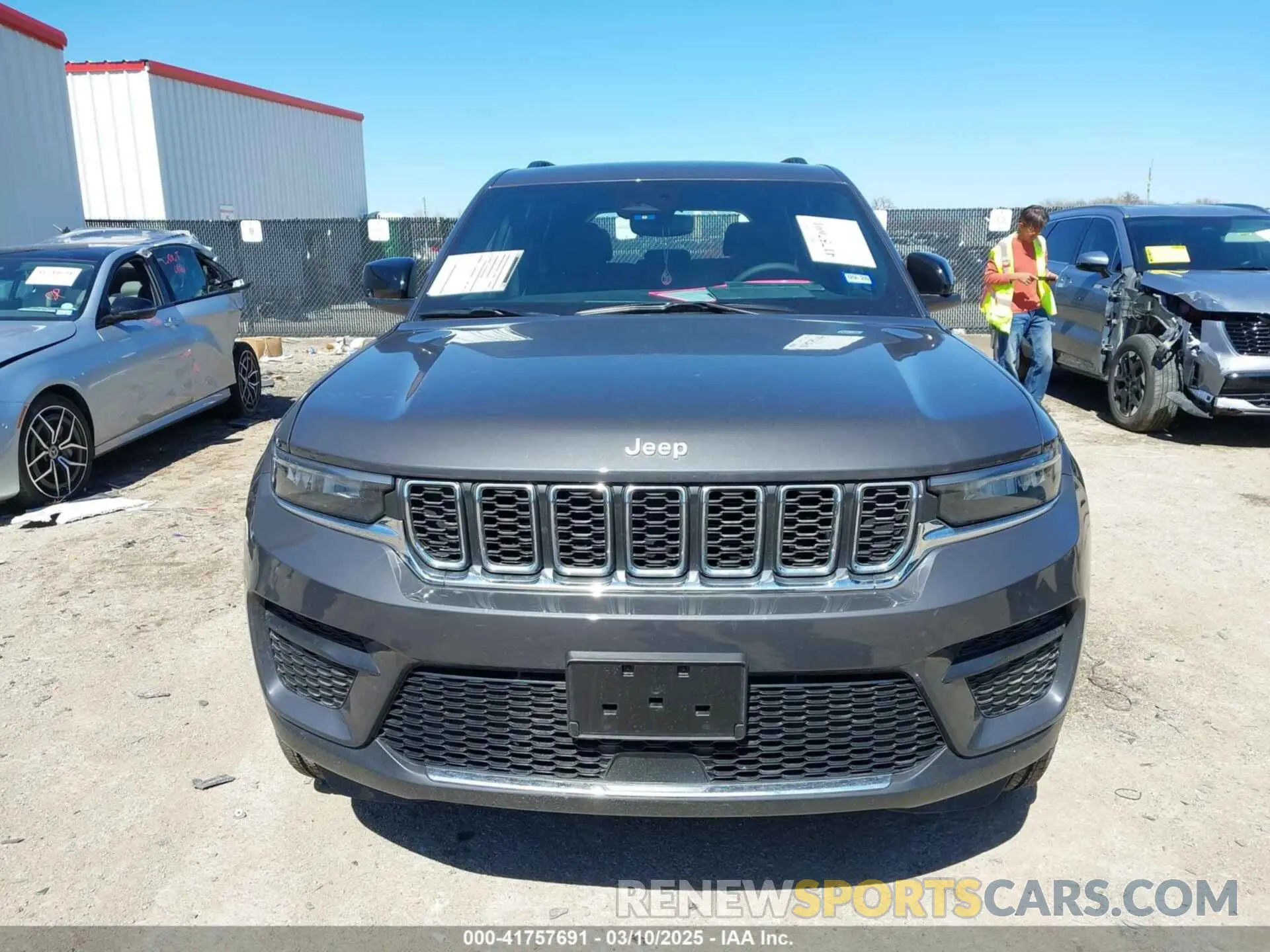 12 fotografías del automóvil dañado 1C4RJGAG0RC242288 JEEP GRAND CHEROKEE 2024