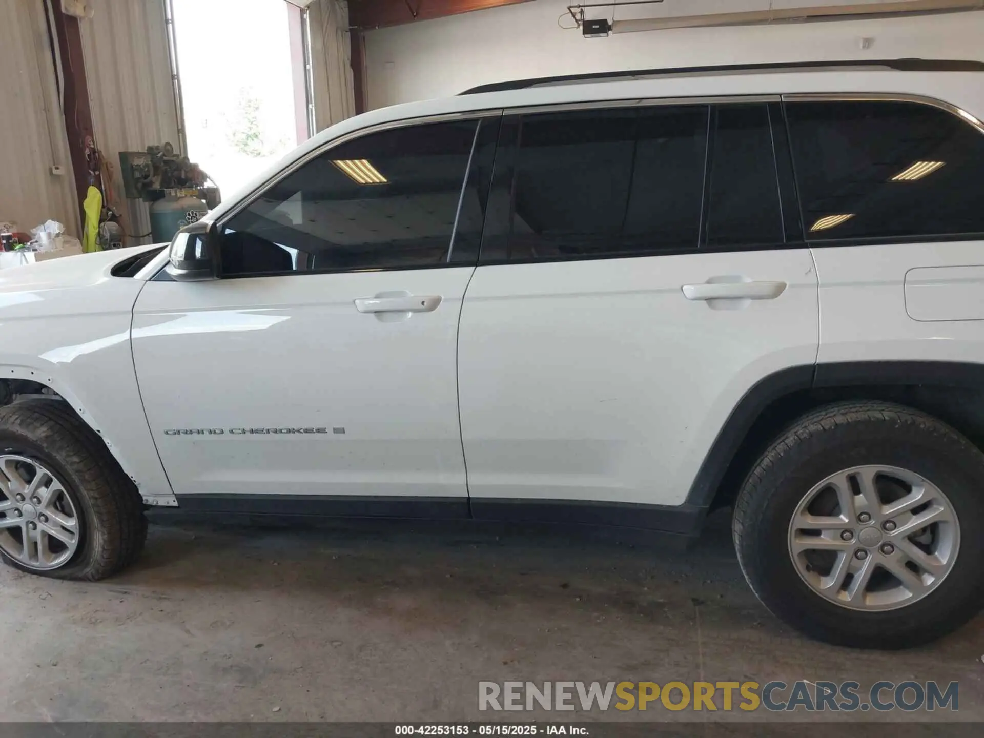 15 fotografías del automóvil dañado 1C4RJHAG3R8939236 JEEP GRAND CHEROKEE 2024