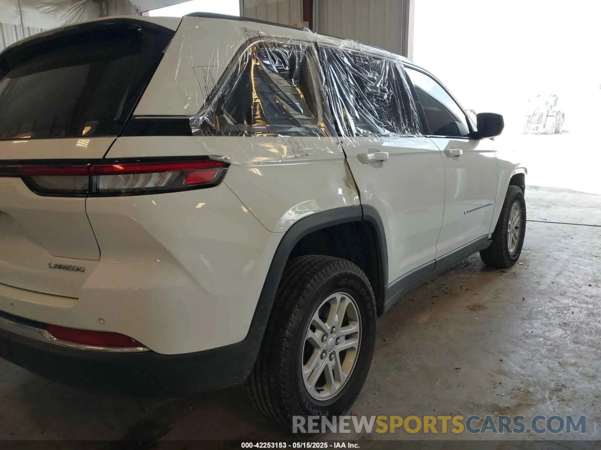 20 fotografías del automóvil dañado 1C4RJHAG3R8939236 JEEP GRAND CHEROKEE 2024