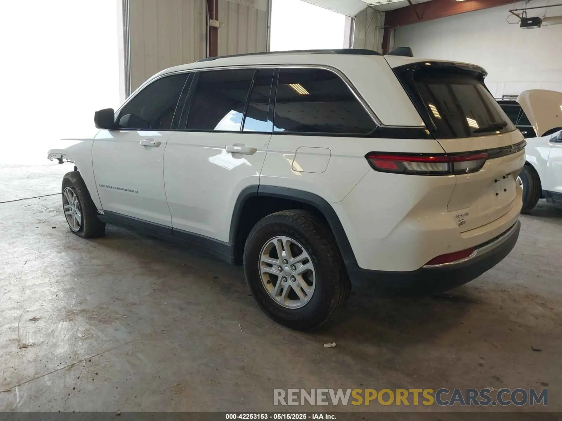 3 fotografías del automóvil dañado 1C4RJHAG3R8939236 JEEP GRAND CHEROKEE 2024