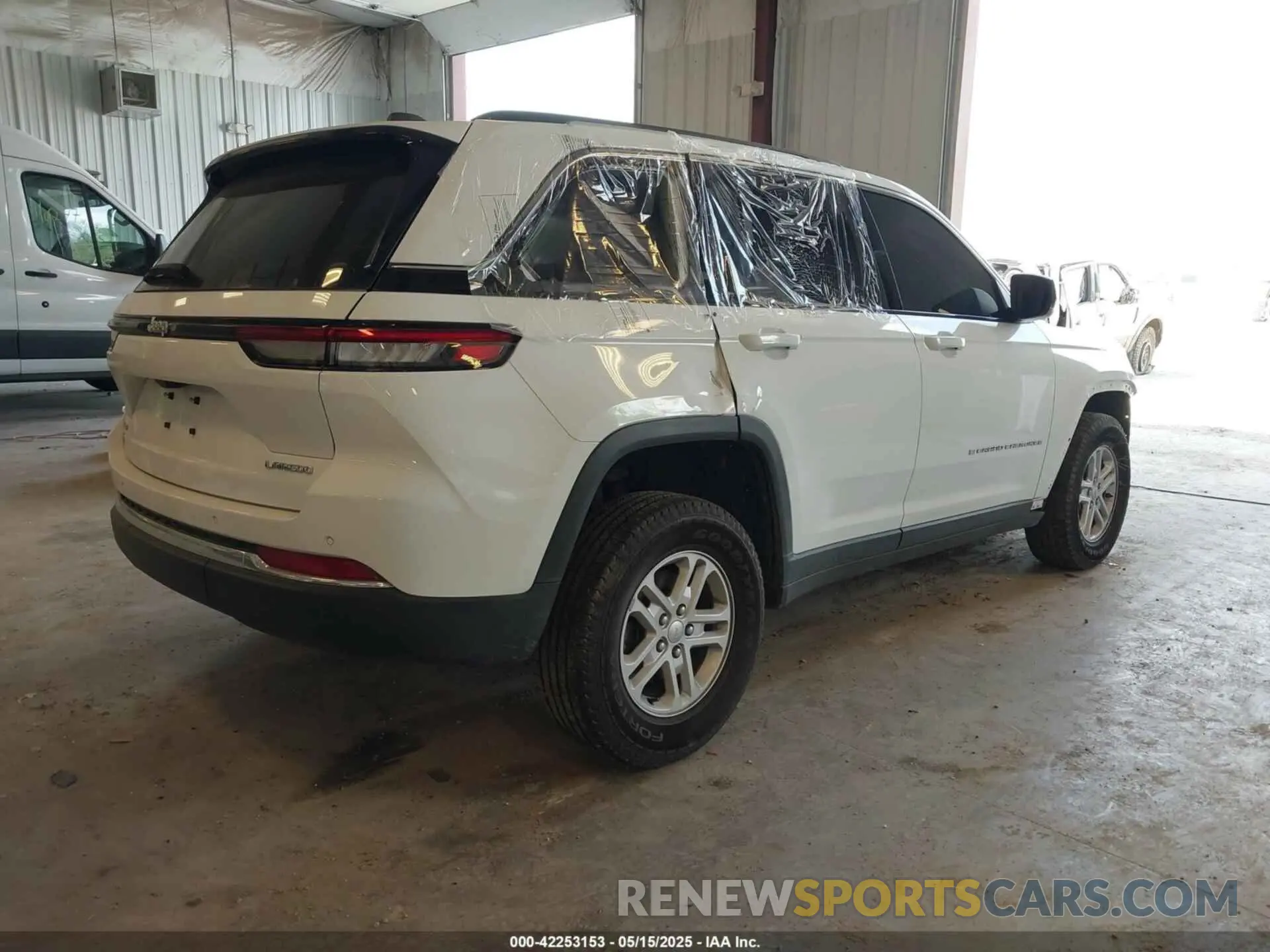 4 fotografías del automóvil dañado 1C4RJHAG3R8939236 JEEP GRAND CHEROKEE 2024