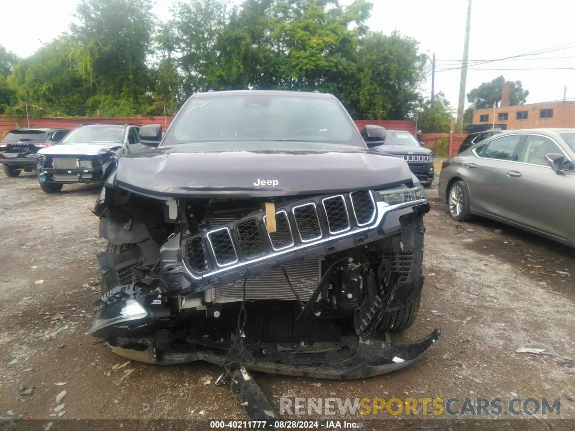 12 fotografías del automóvil dañado 1C4RJHAG3RC185851 JEEP GRAND CHEROKEE 2024