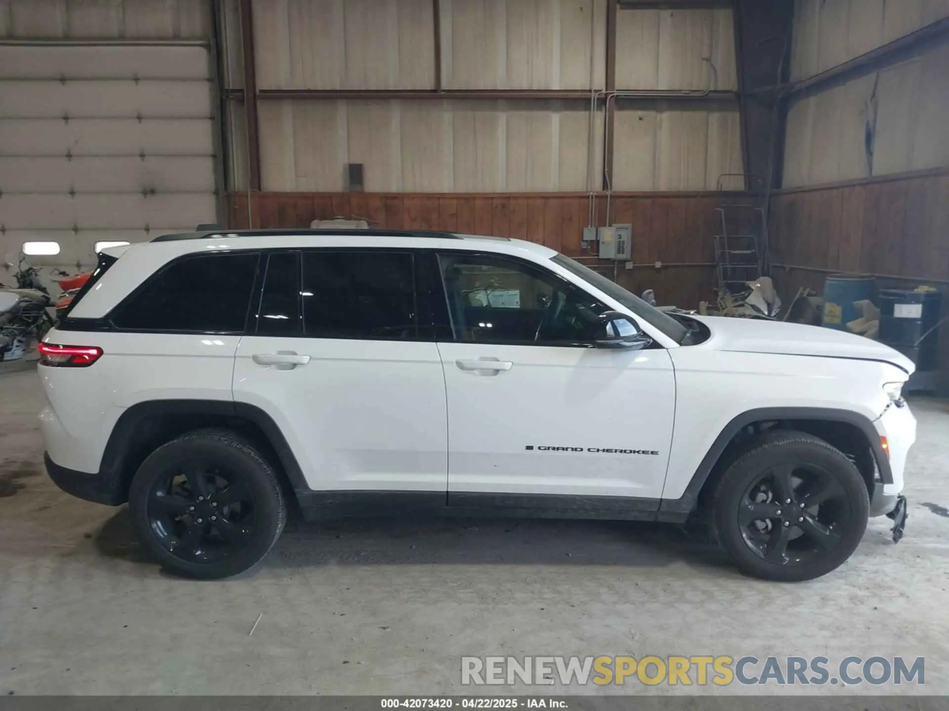 13 fotografías del automóvil dañado 1C4RJHAG3RC211204 JEEP GRAND CHEROKEE 2024