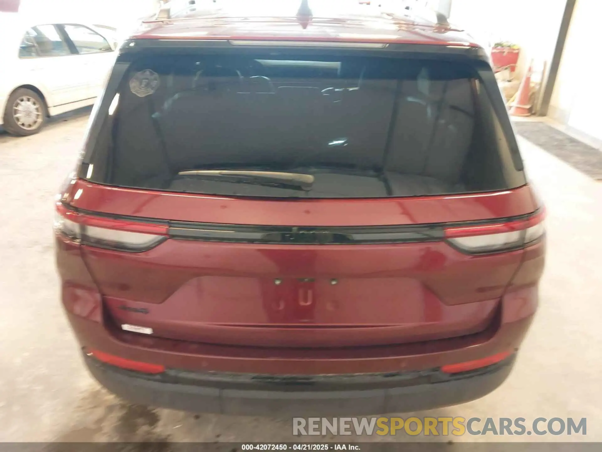 16 fotografías del automóvil dañado 1C4RJHAG3RC233476 JEEP GRAND CHEROKEE 2024