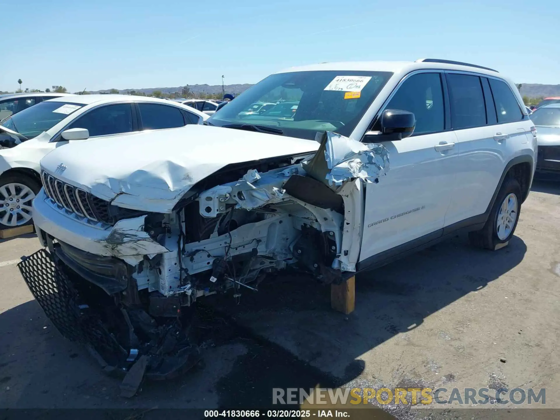 2 fotografías del automóvil dañado 1C4RJHAG4RC245779 JEEP GRAND CHEROKEE 2024