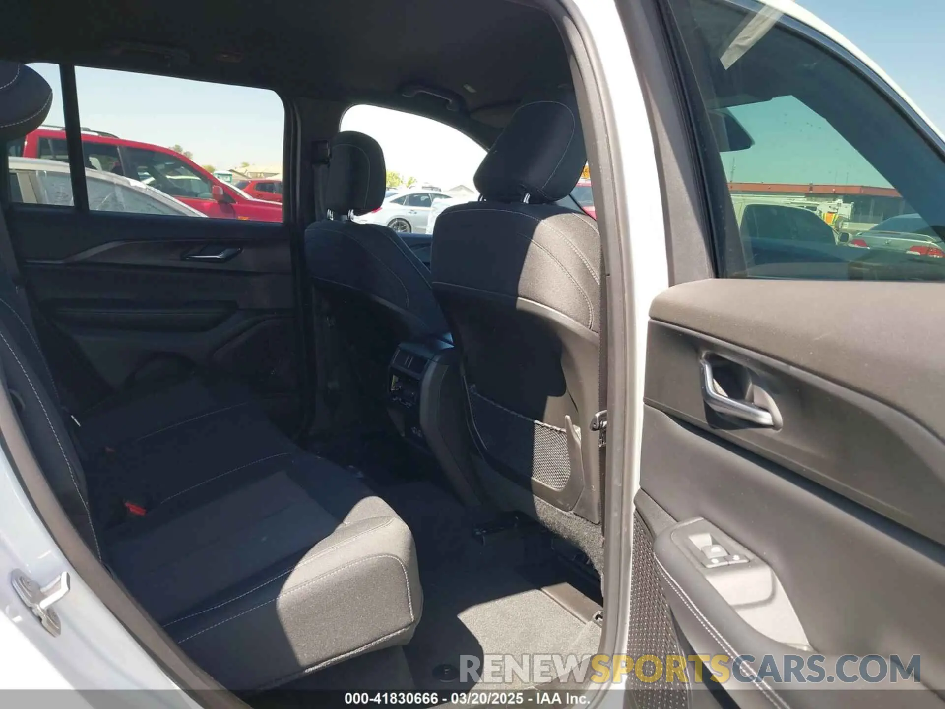 8 fotografías del automóvil dañado 1C4RJHAG4RC245779 JEEP GRAND CHEROKEE 2024