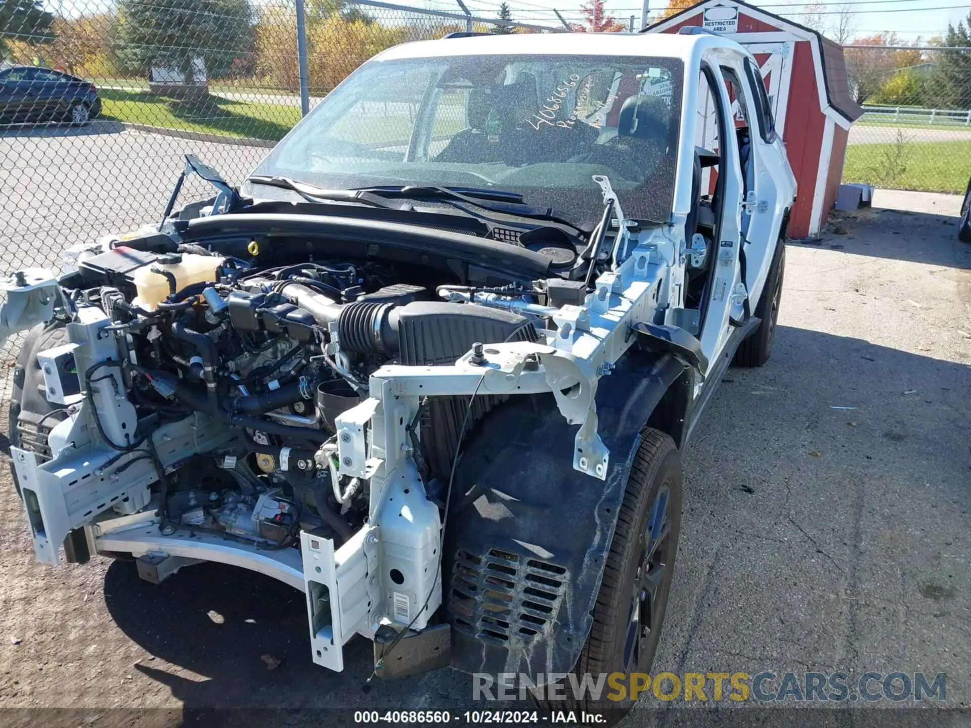 2 fotografías del automóvil dañado 1C4RJHAG5RC223127 JEEP GRAND CHEROKEE 2024