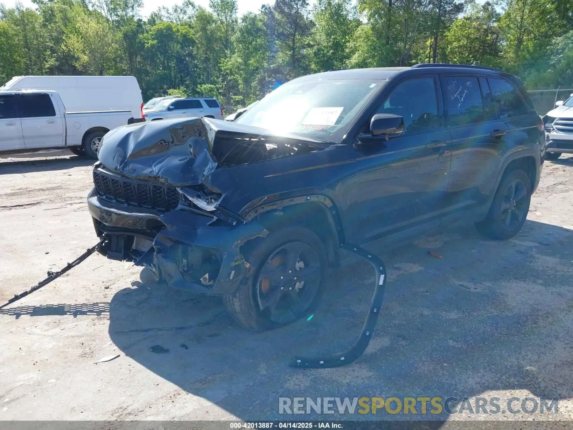 2 fotografías del automóvil dañado 1C4RJHAG6RC235920 JEEP GRAND CHEROKEE 2024