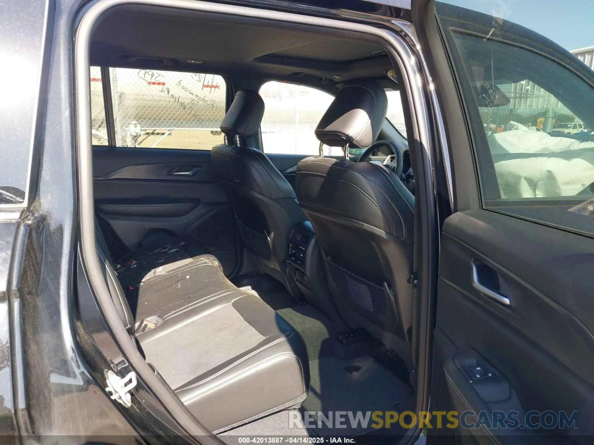 8 fotografías del automóvil dañado 1C4RJHAG6RC235920 JEEP GRAND CHEROKEE 2024