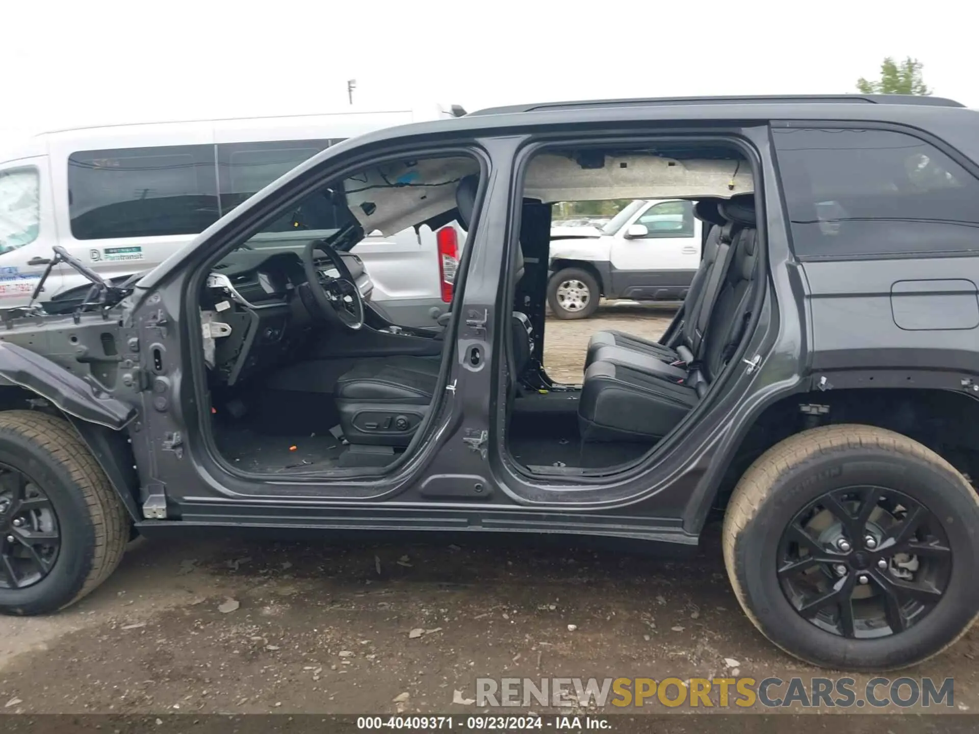 13 fotografías del automóvil dañado 1C4RJHAG8RC220934 JEEP GRAND CHEROKEE 2024