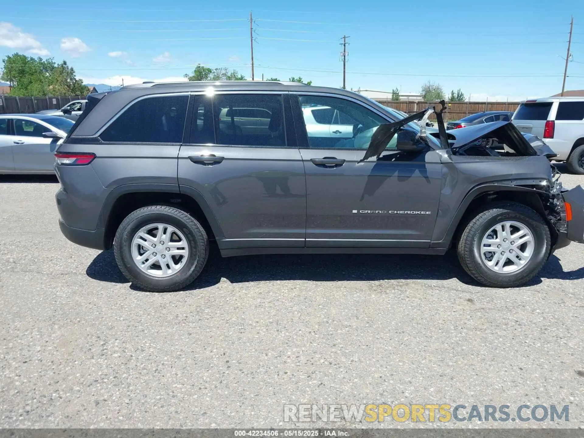13 fotografías del automóvil dañado 1C4RJHAG9RC184669 JEEP GRAND CHEROKEE 2024