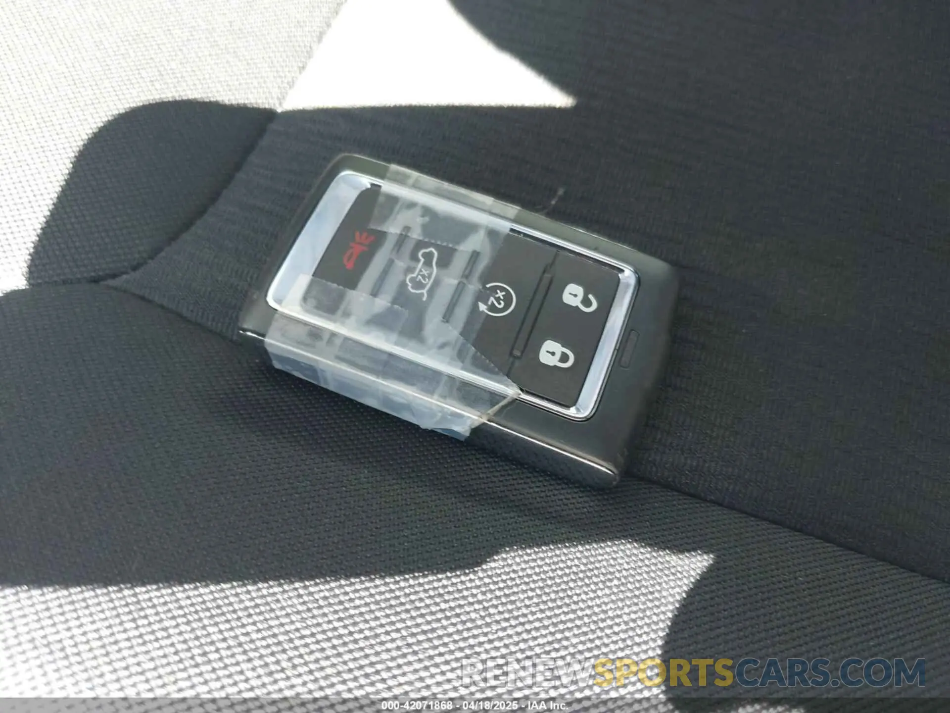 11 fotografías del automóvil dañado 1C4RJHAGXRC252560 JEEP GRAND CHEROKEE 2024