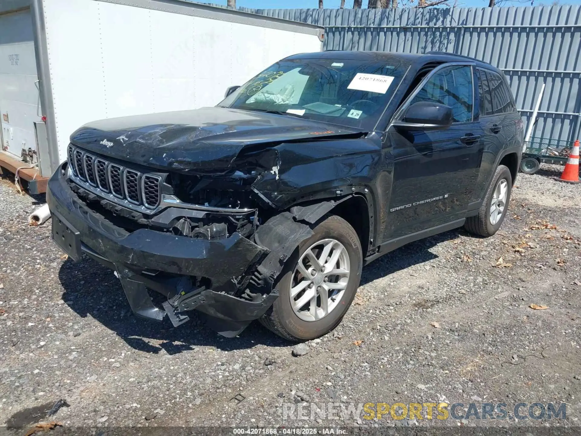 2 fotografías del automóvil dañado 1C4RJHAGXRC252560 JEEP GRAND CHEROKEE 2024