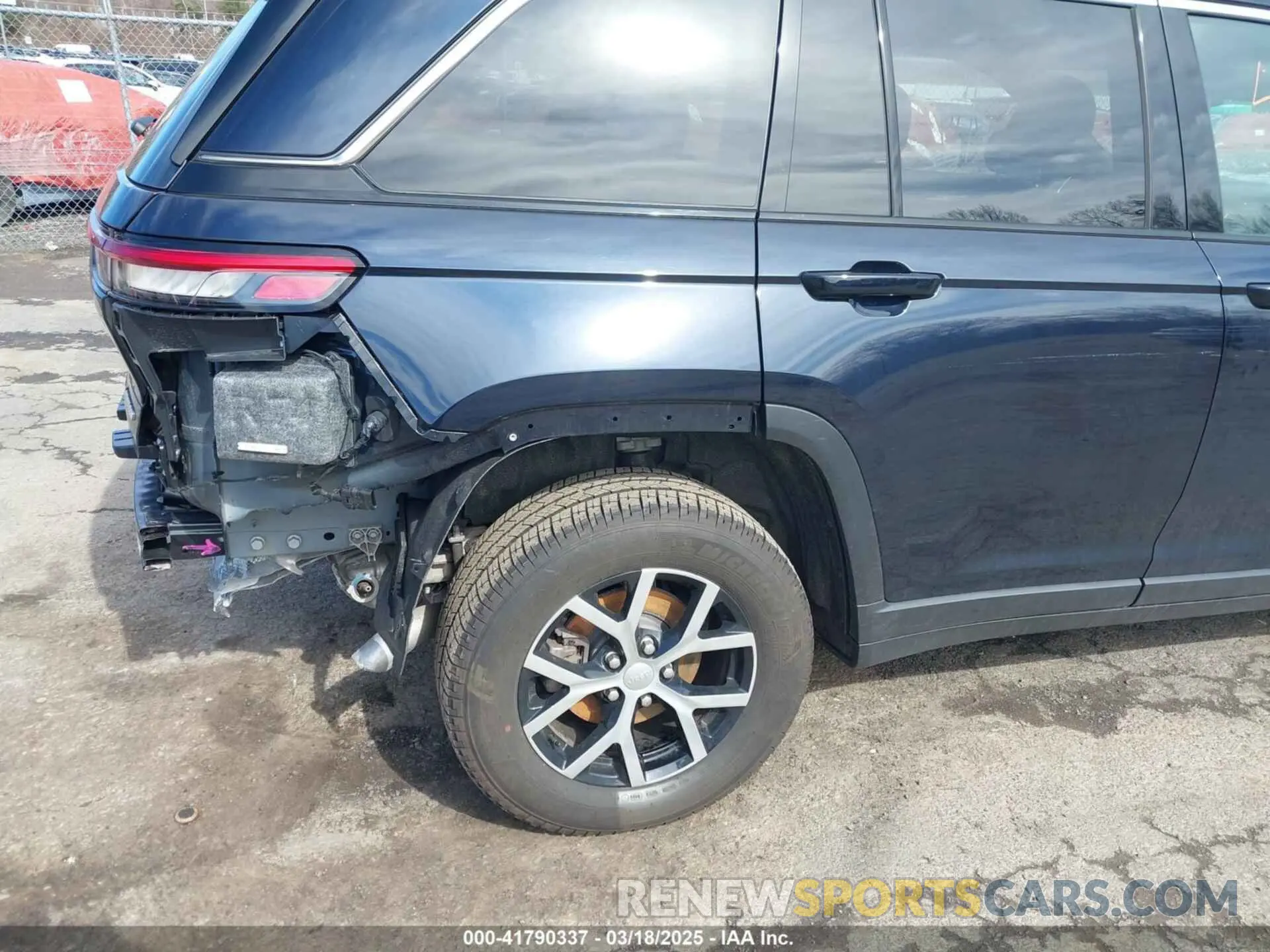 19 fotografías del automóvil dañado 1C4RJHBG0R8585223 JEEP GRAND CHEROKEE 2024