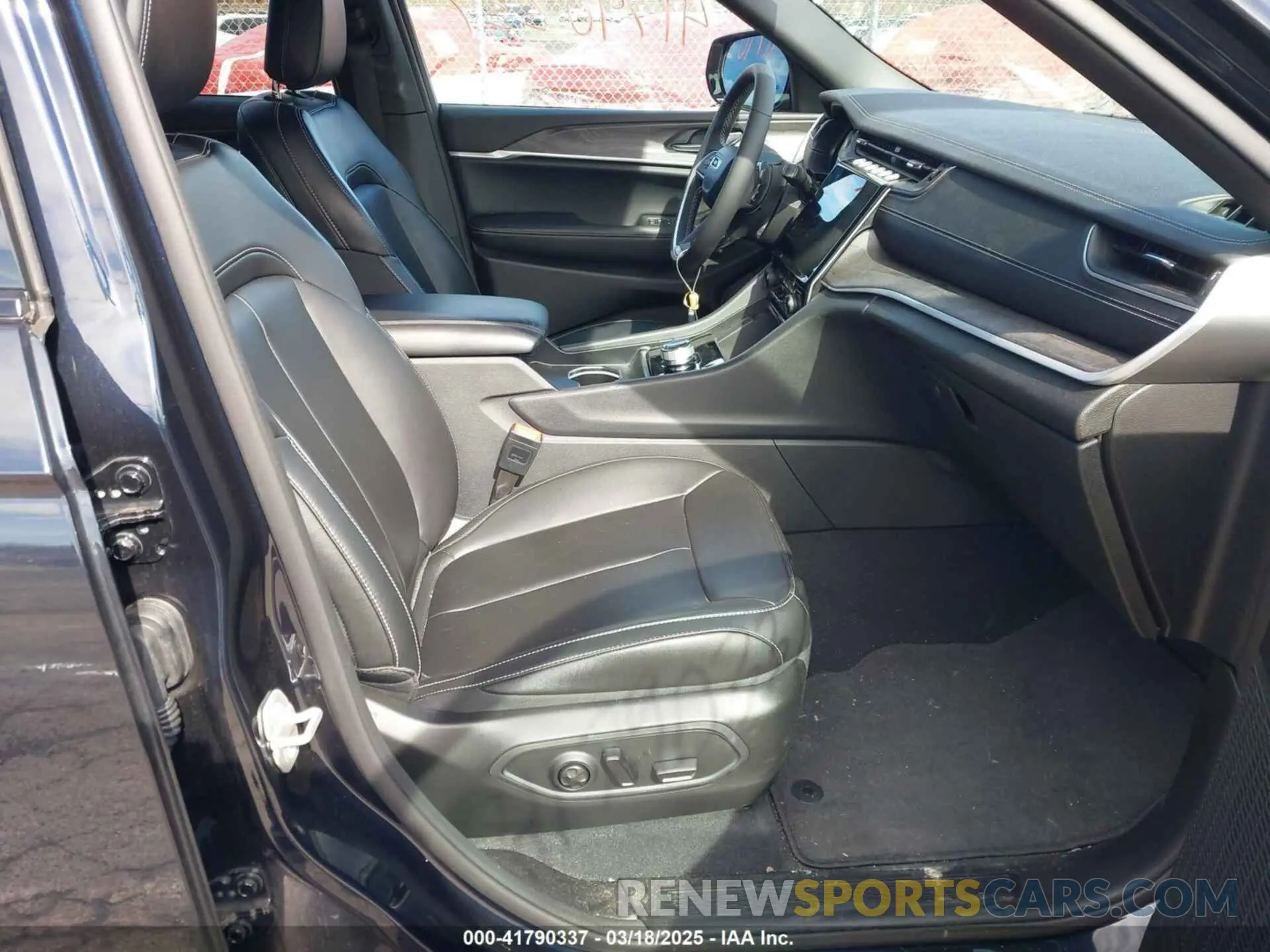 5 fotografías del automóvil dañado 1C4RJHBG0R8585223 JEEP GRAND CHEROKEE 2024