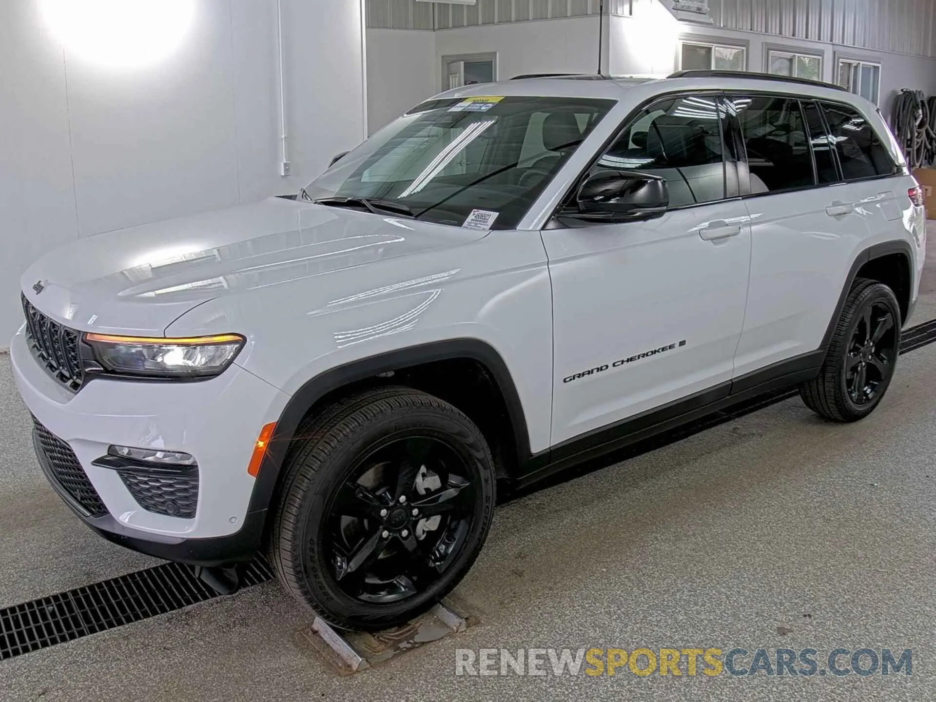 18 fotografías del automóvil dañado 1C4RJHBG2R8622210 JEEP GRAND CHEROKEE 2024