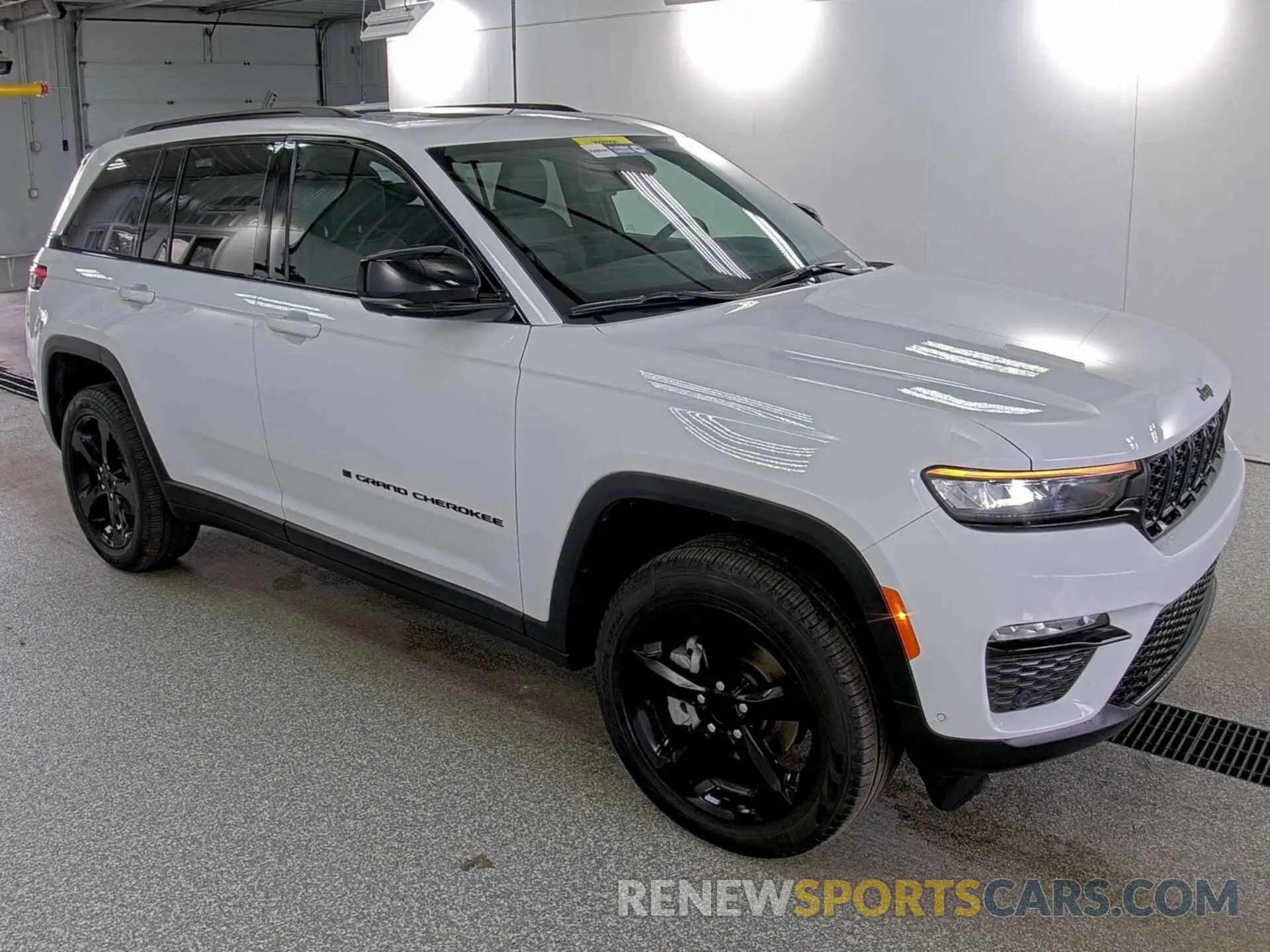 27 fotografías del automóvil dañado 1C4RJHBG2R8622210 JEEP GRAND CHEROKEE 2024