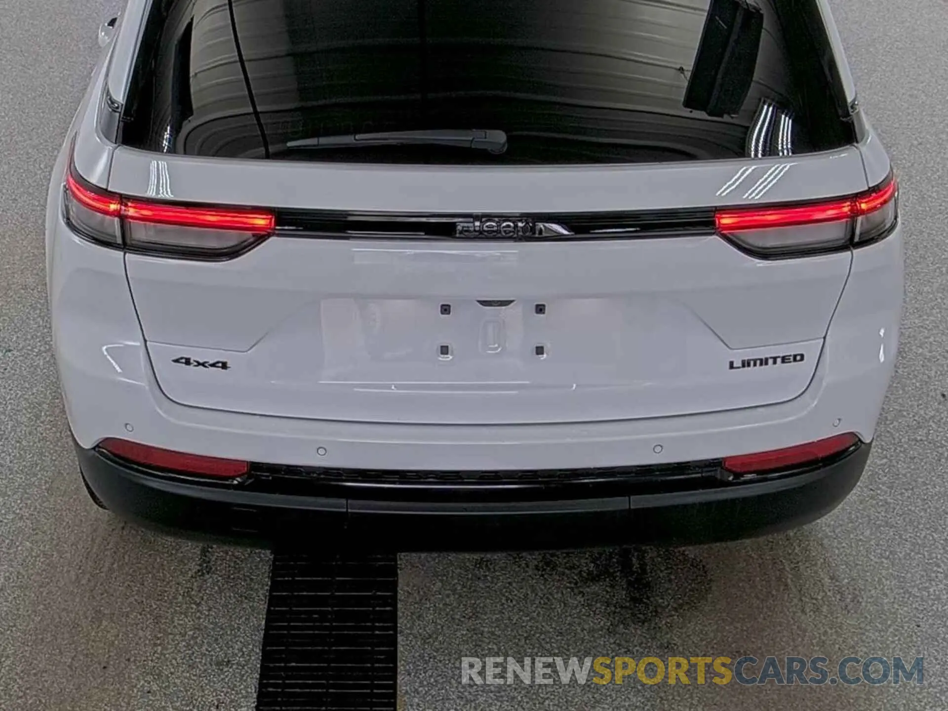 29 fotografías del automóvil dañado 1C4RJHBG2R8622210 JEEP GRAND CHEROKEE 2024