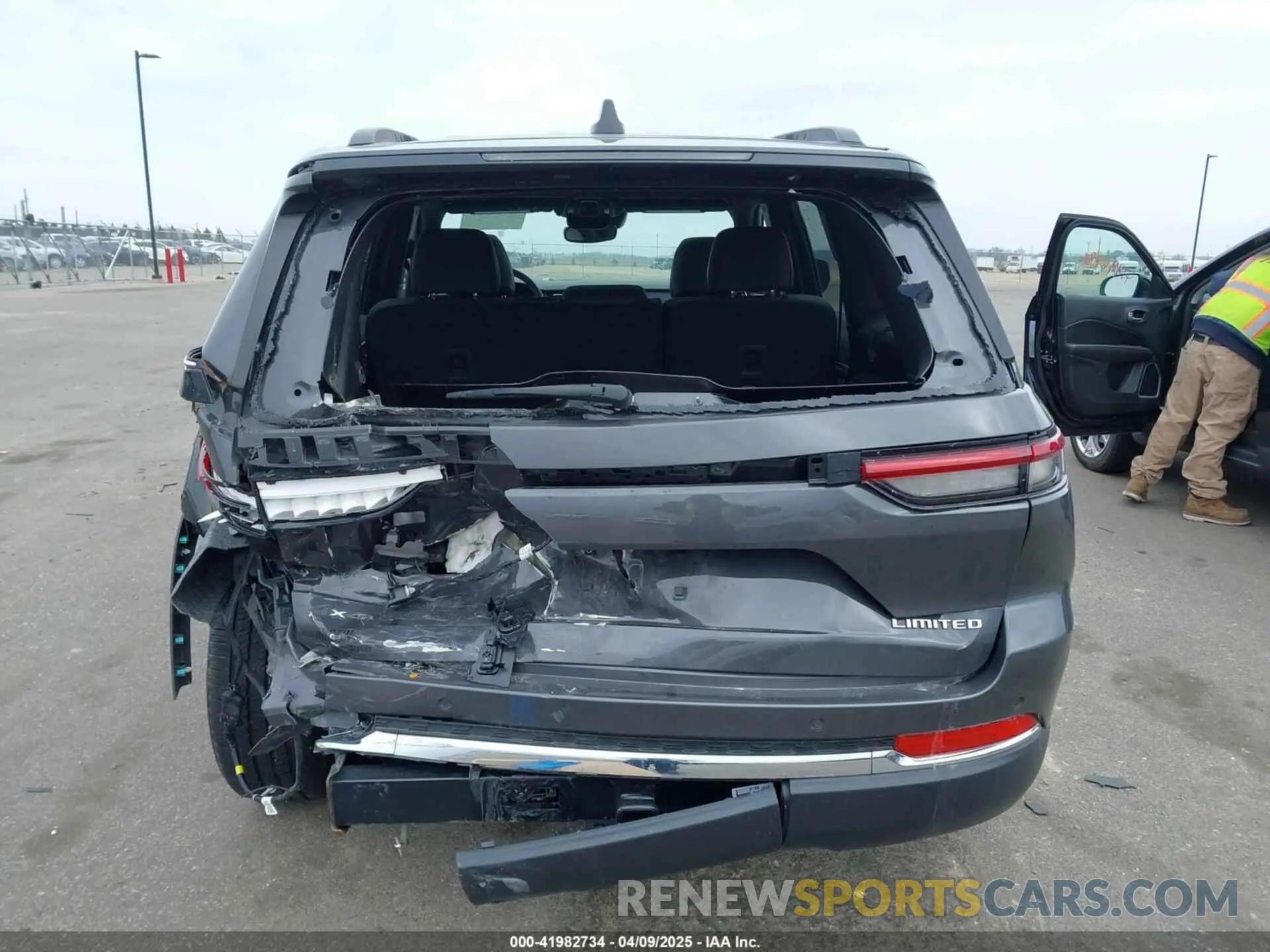 16 fotografías del automóvil dañado 1C4RJHBG2RC162673 JEEP GRAND CHEROKEE 2024
