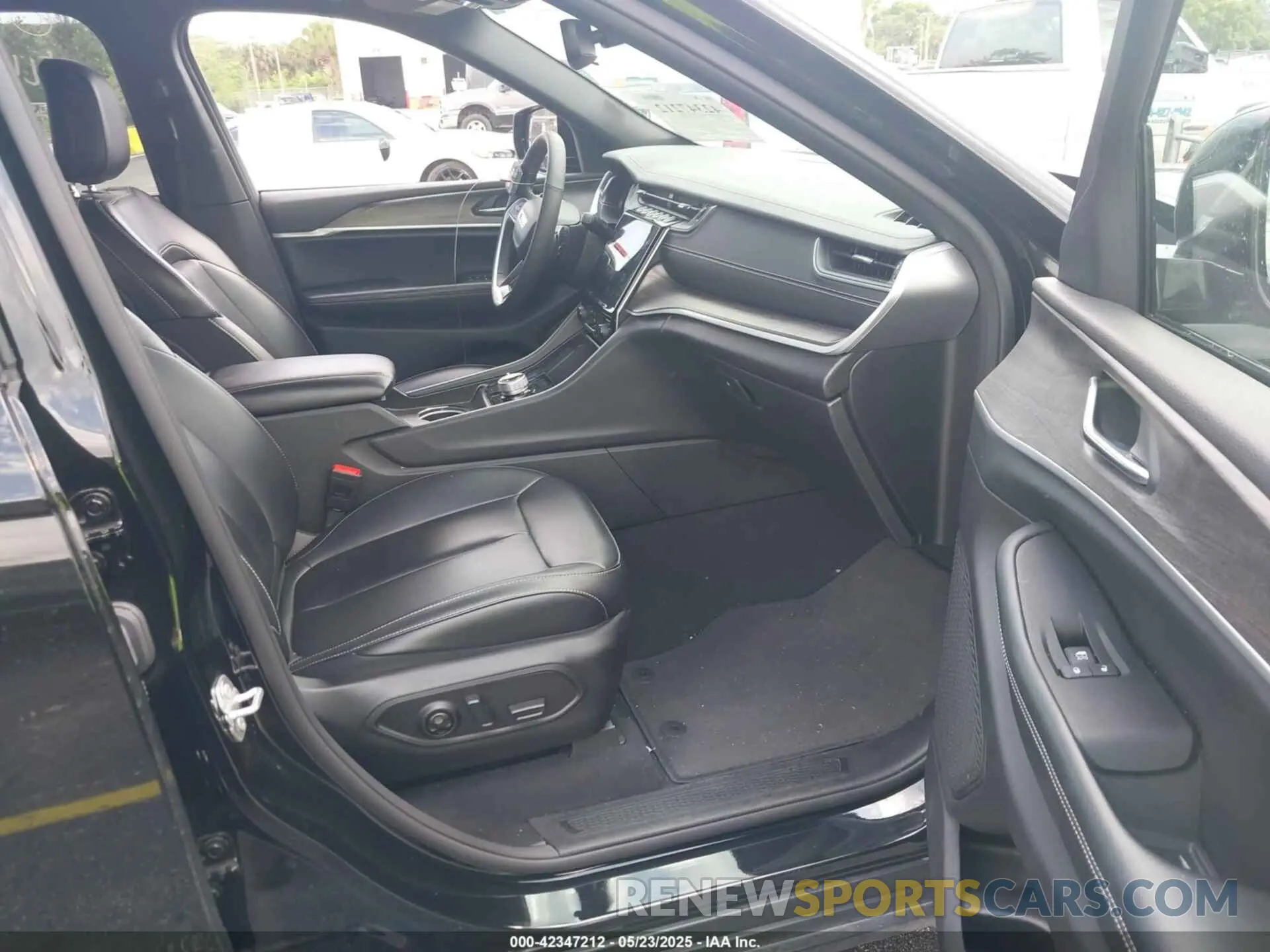 5 fotografías del automóvil dañado 1C4RJHBG3R8507115 JEEP GRAND CHEROKEE 2024