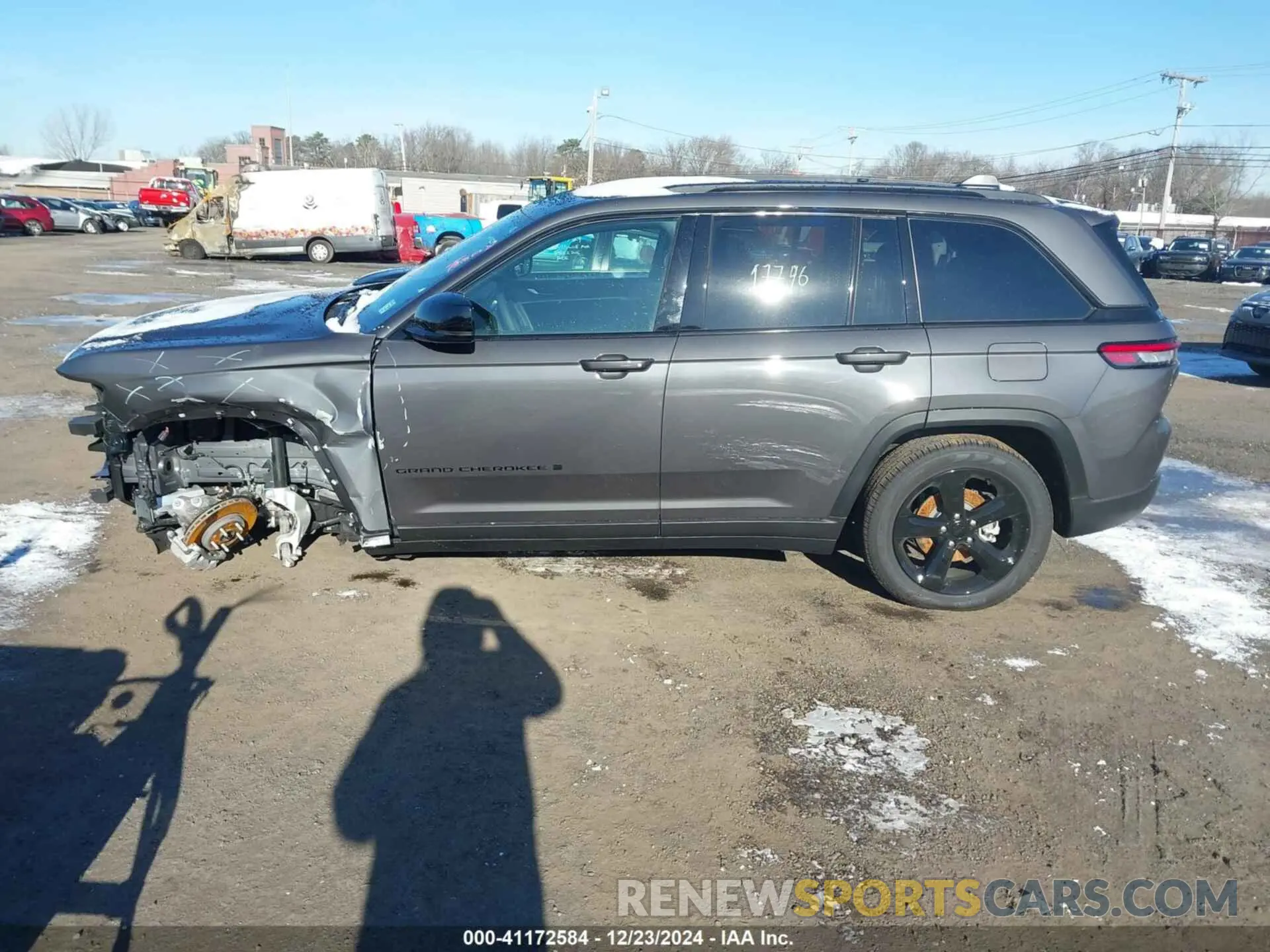15 fotografías del automóvil dañado 1C4RJHBG3R8586947 JEEP GRAND CHEROKEE 2024