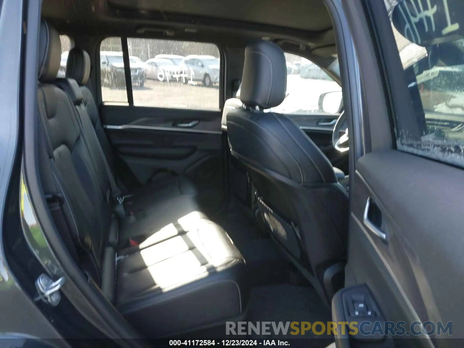 8 fotografías del automóvil dañado 1C4RJHBG3R8586947 JEEP GRAND CHEROKEE 2024