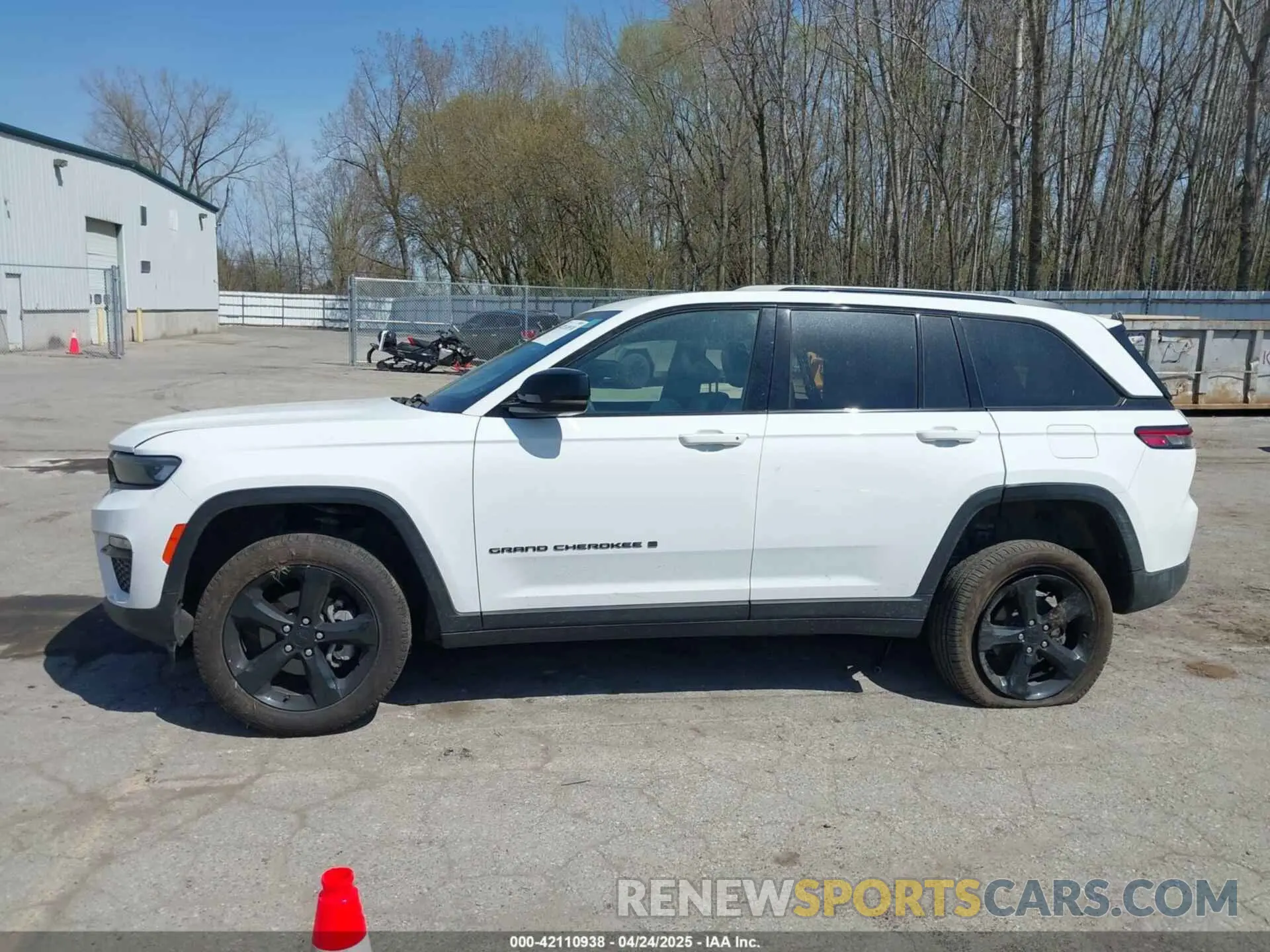 14 fotografías del automóvil dañado 1C4RJHBG5R8600766 JEEP GRAND CHEROKEE 2024