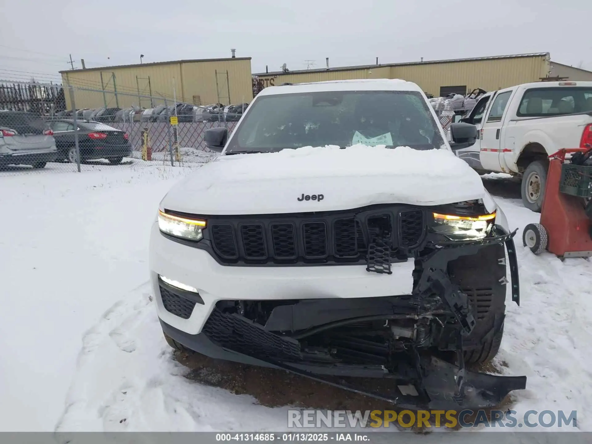 12 fotografías del automóvil dañado 1C4RJHBG5RC223711 JEEP GRAND CHEROKEE 2024