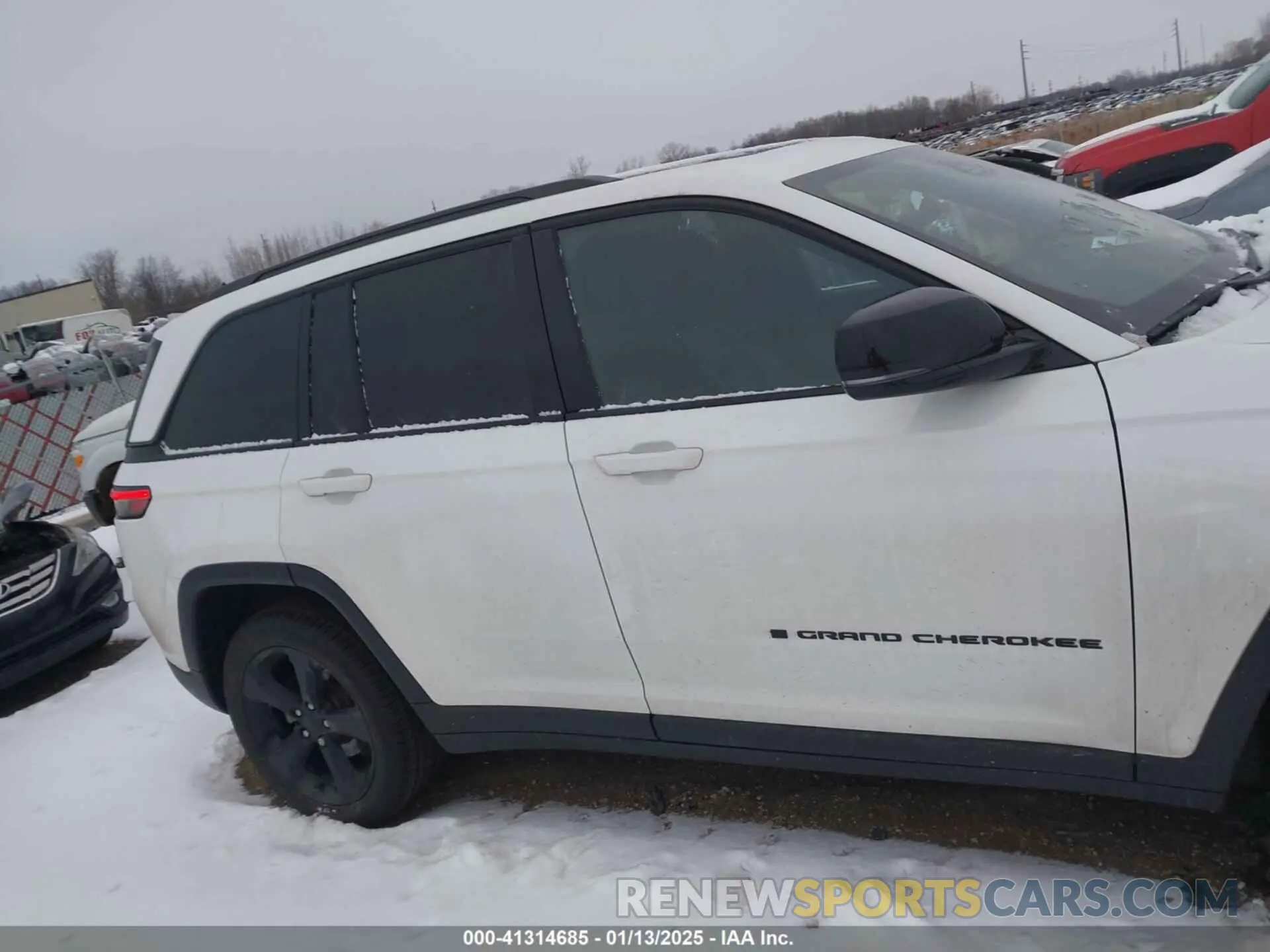 13 fotografías del automóvil dañado 1C4RJHBG5RC223711 JEEP GRAND CHEROKEE 2024