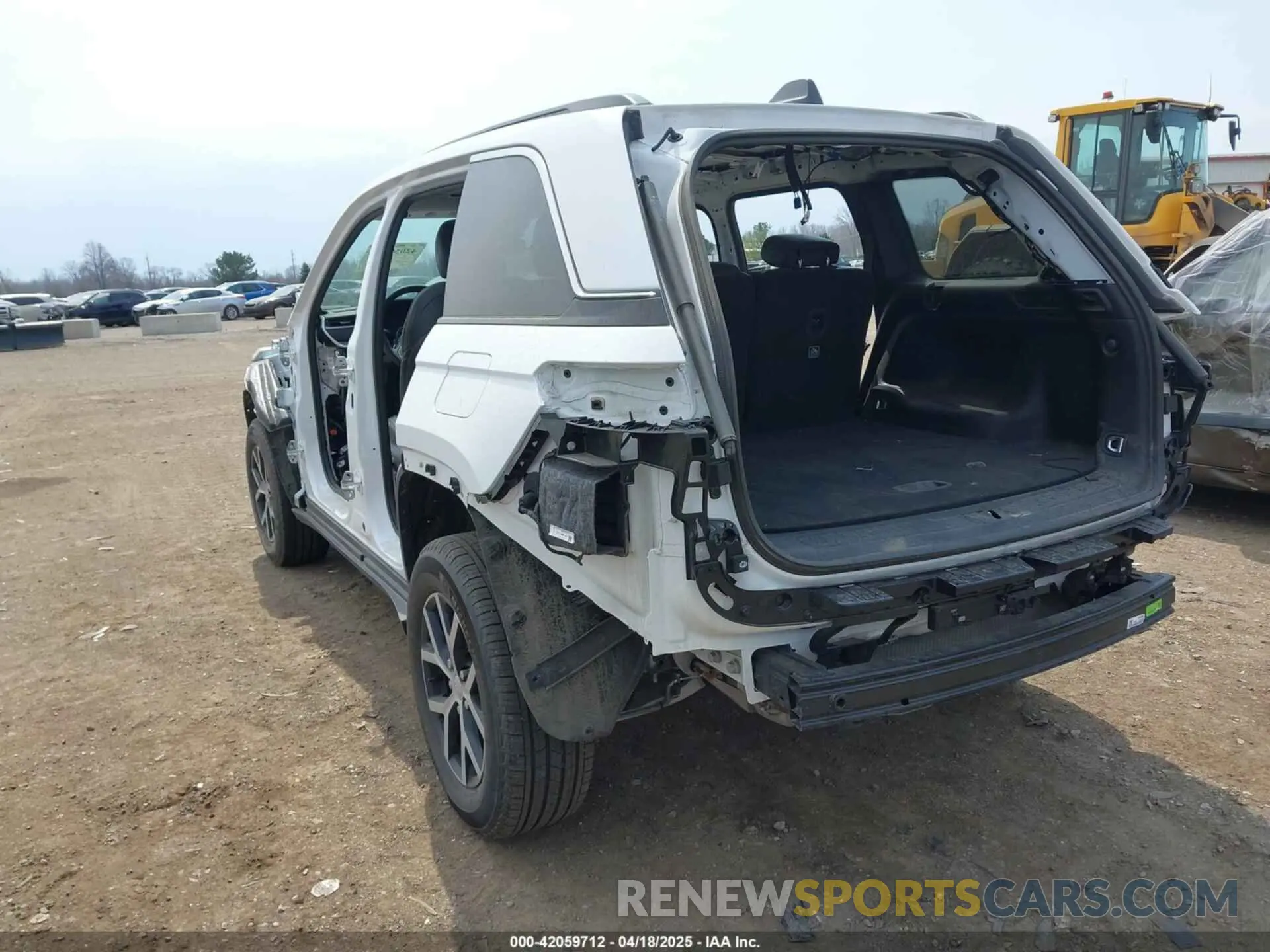 3 fotografías del automóvil dañado 1C4RJHBG5RC231761 JEEP GRAND CHEROKEE 2024