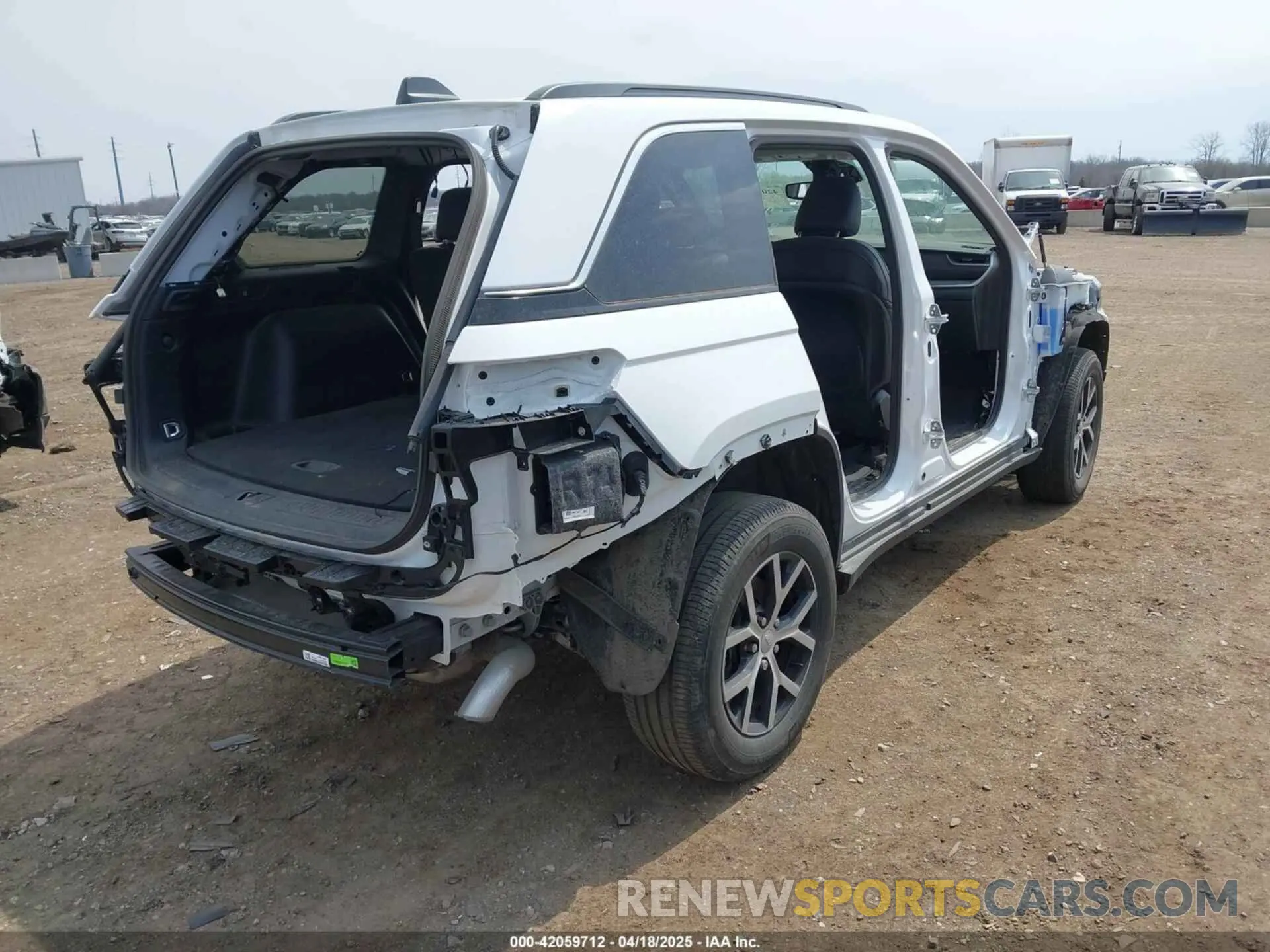 4 fotografías del automóvil dañado 1C4RJHBG5RC231761 JEEP GRAND CHEROKEE 2024