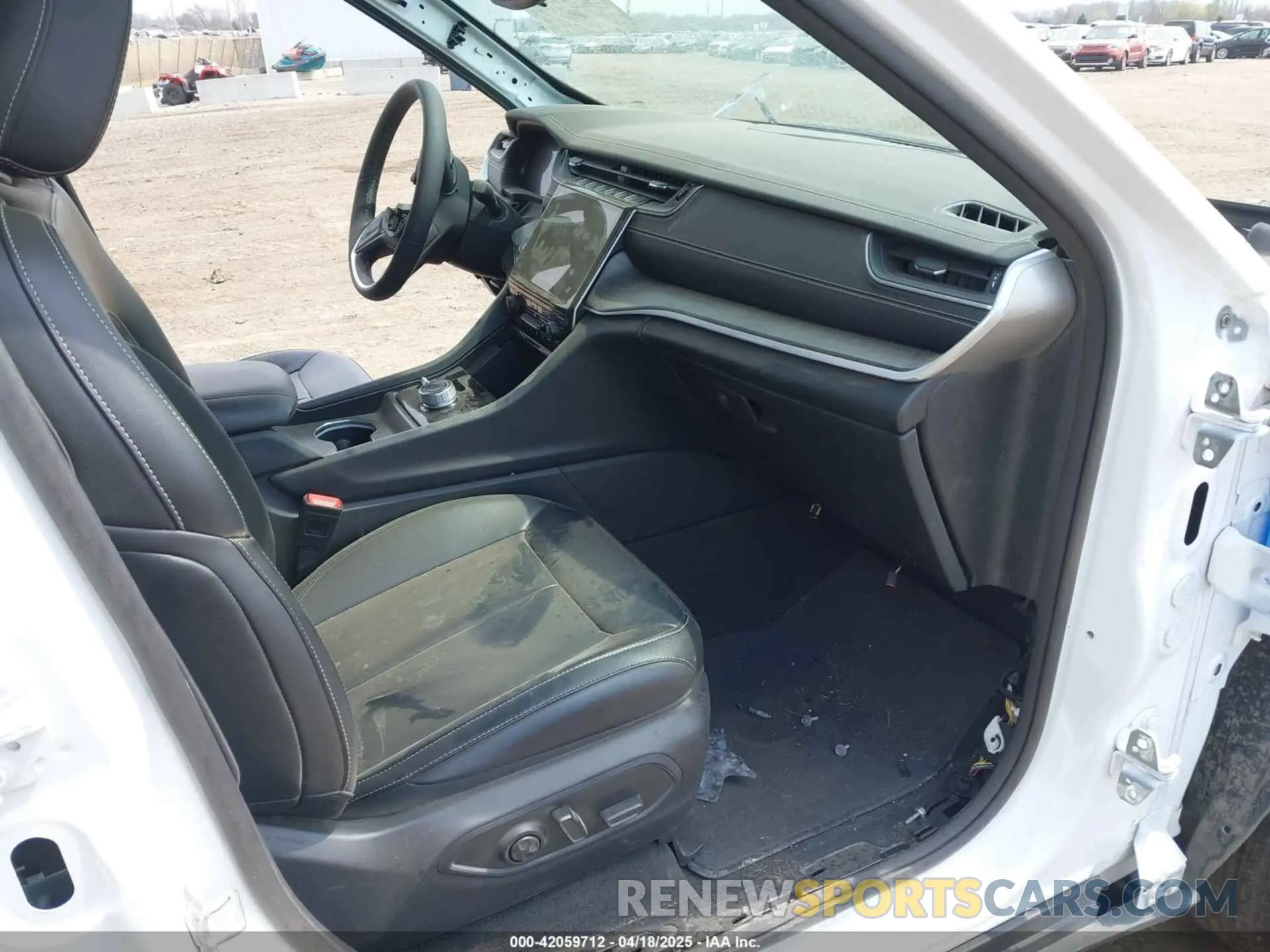 5 fotografías del automóvil dañado 1C4RJHBG5RC231761 JEEP GRAND CHEROKEE 2024