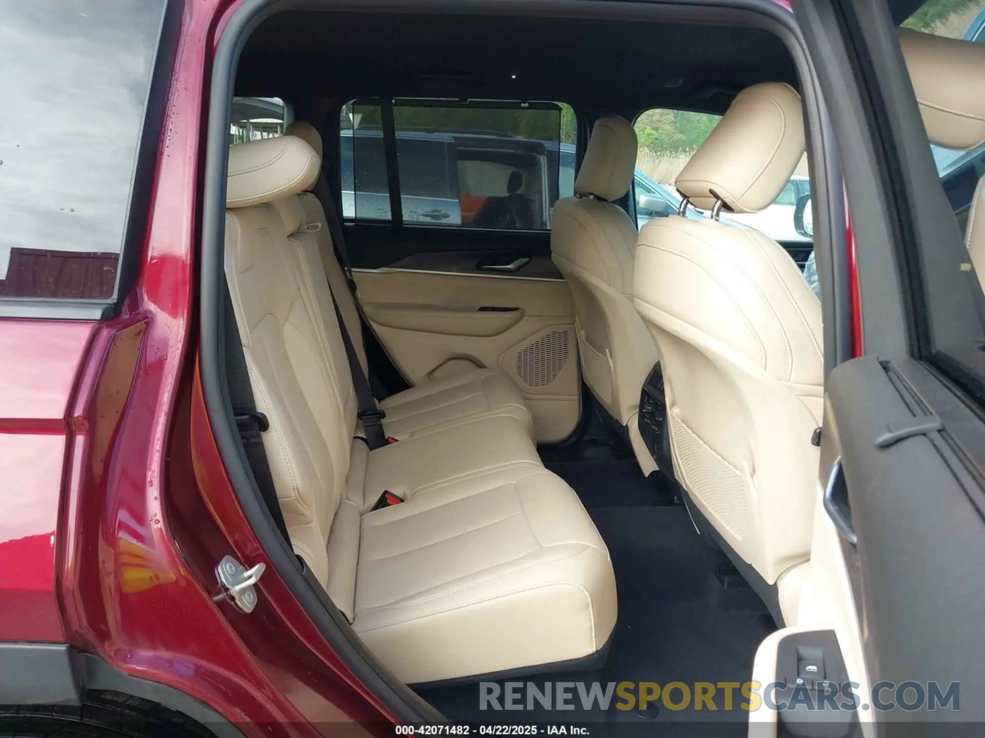 8 fotografías del automóvil dañado 1C4RJHBG9RC697080 JEEP GRAND CHEROKEE 2024