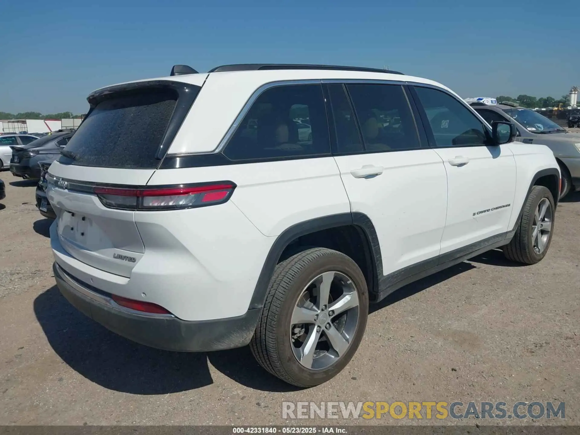 4 fotografías del automóvil dañado 1C4RJHBG7SC272351 JEEP GRAND CHEROKEE 2025