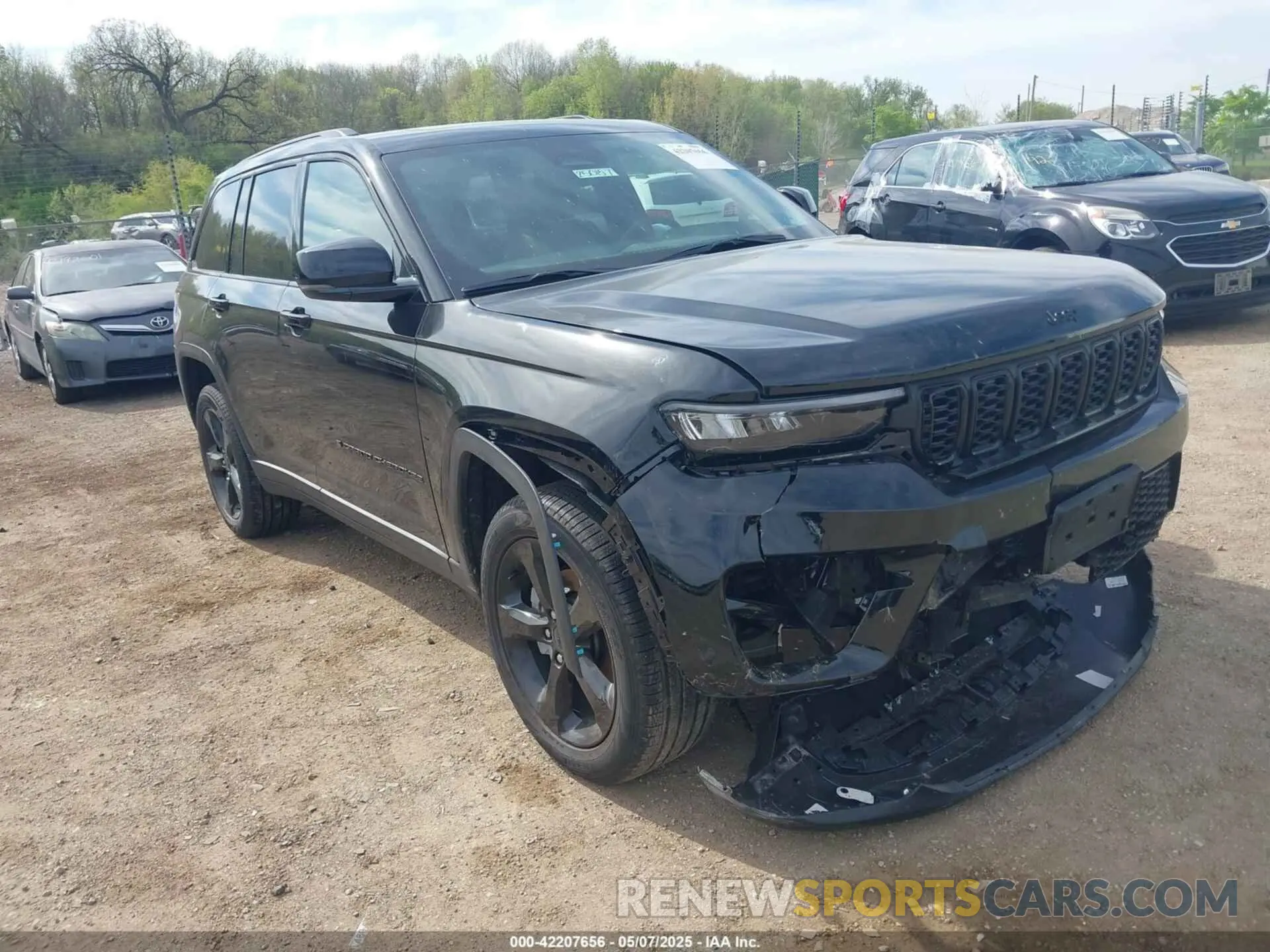 1 fotografías del automóvil dañado 1C4RJHBG8SC298313 JEEP GRAND CHEROKEE 2025