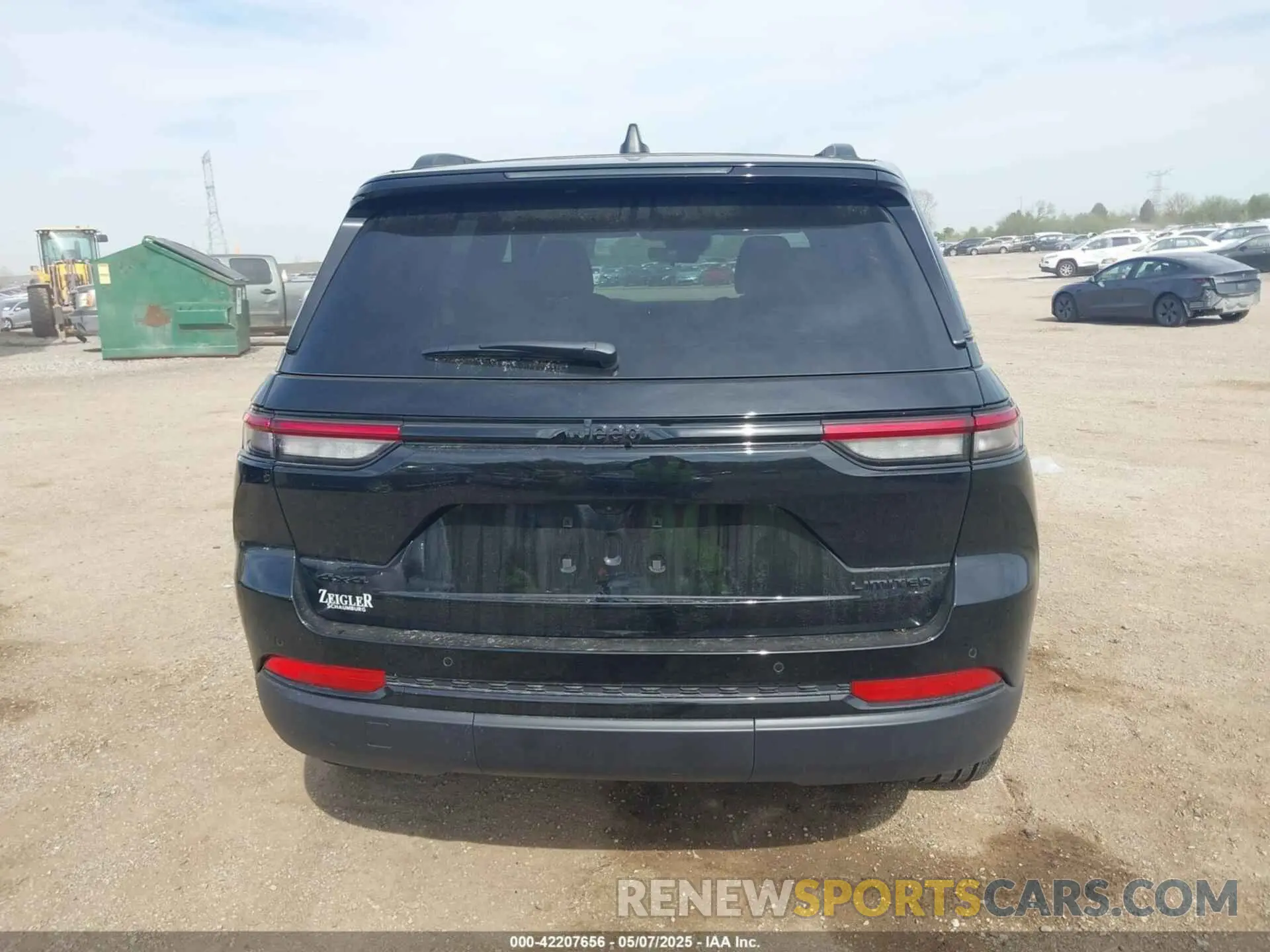 16 fotografías del automóvil dañado 1C4RJHBG8SC298313 JEEP GRAND CHEROKEE 2025